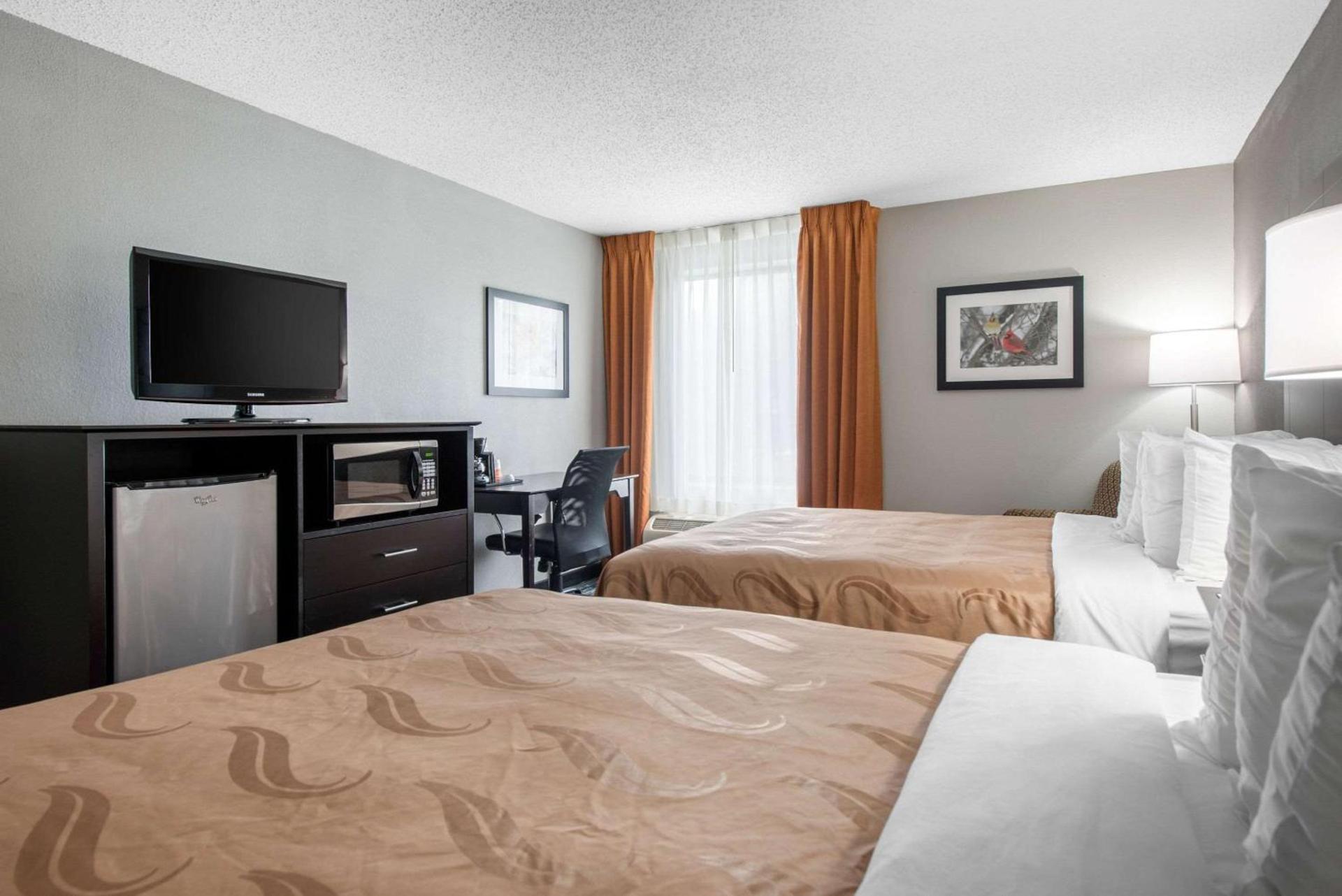 Quality Inn & Suites Brownsburg - Indianapolis West photo 7