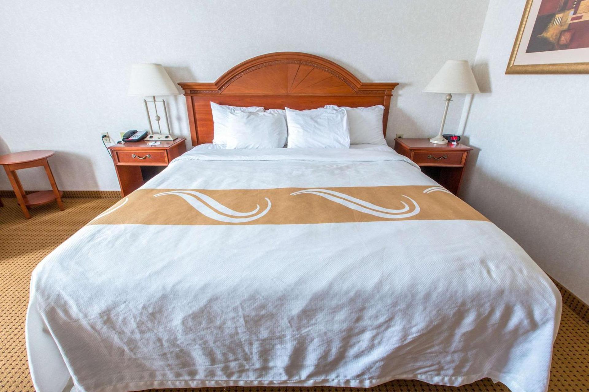 Quality Inn & Suites University photo 18