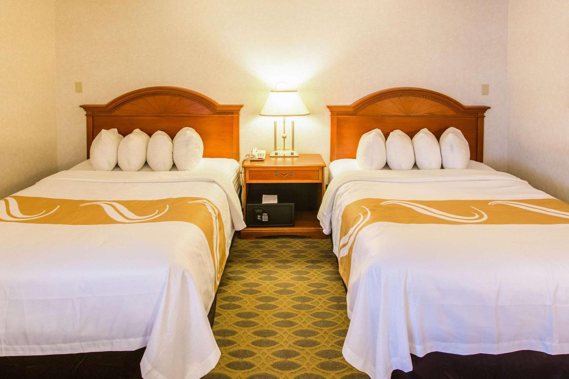 Quality Inn & Suites University photo 36