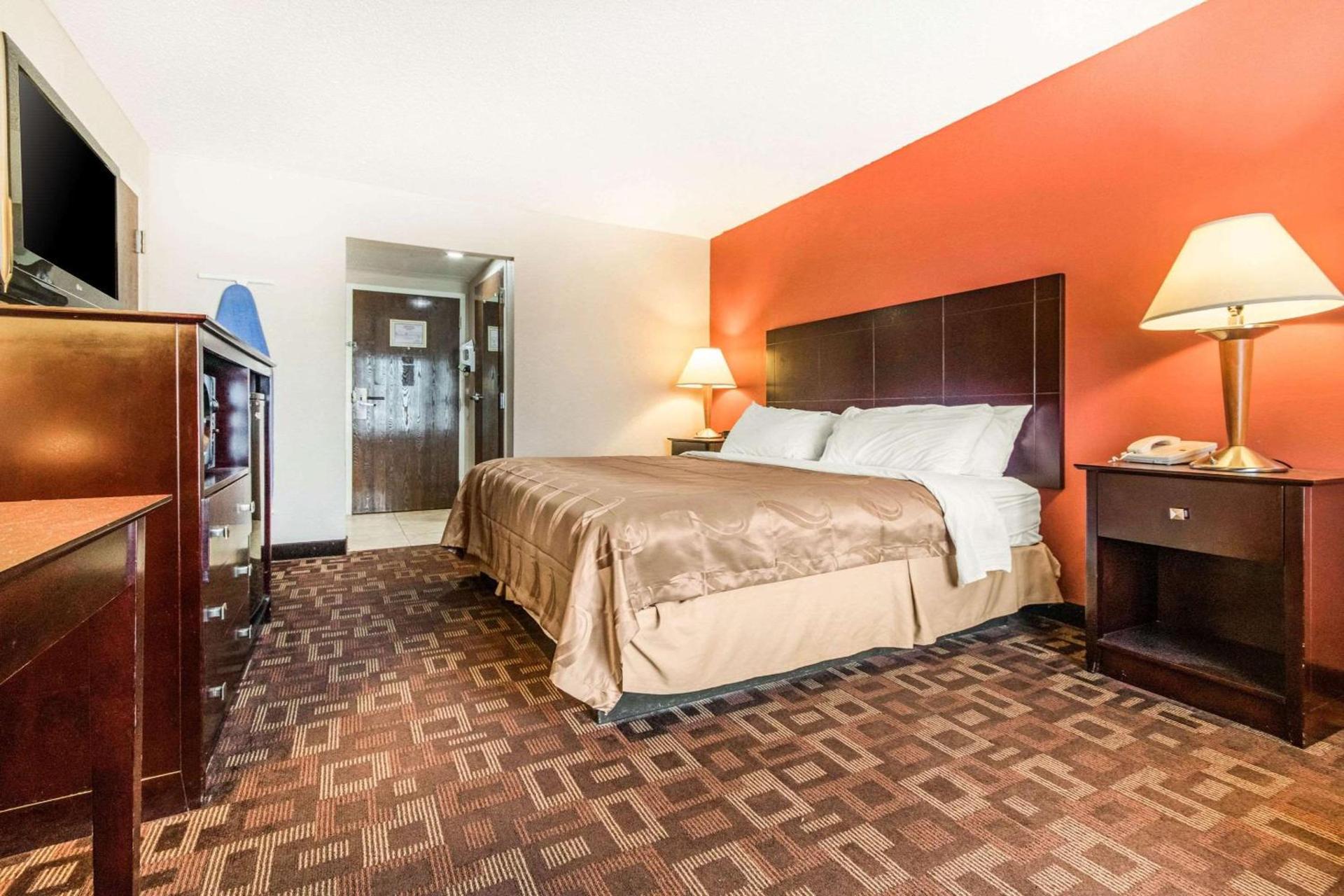 Quality Inn & Suites Lawrenceburg photo 26