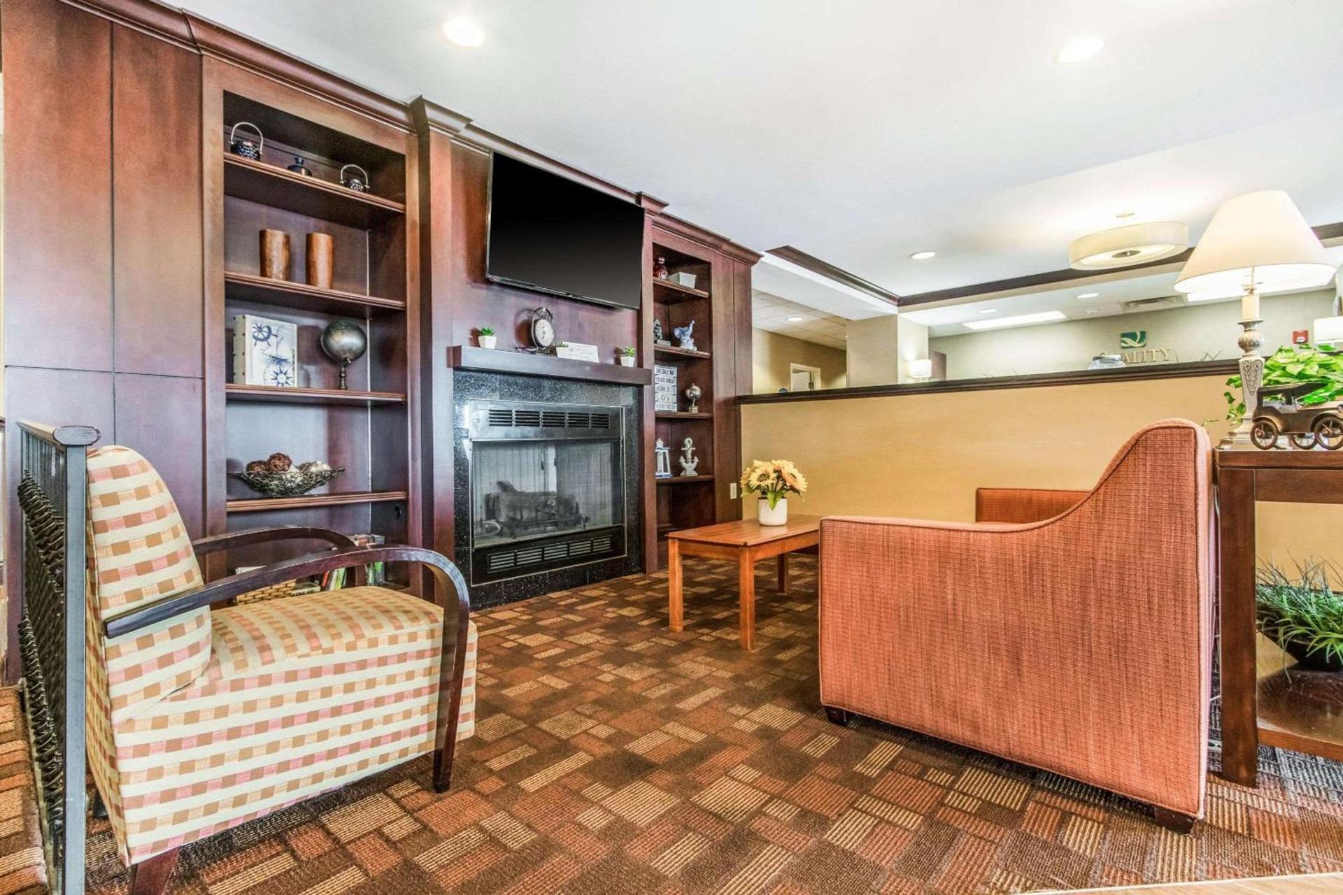 Quality Inn & Suites Lawrenceburg photo 27