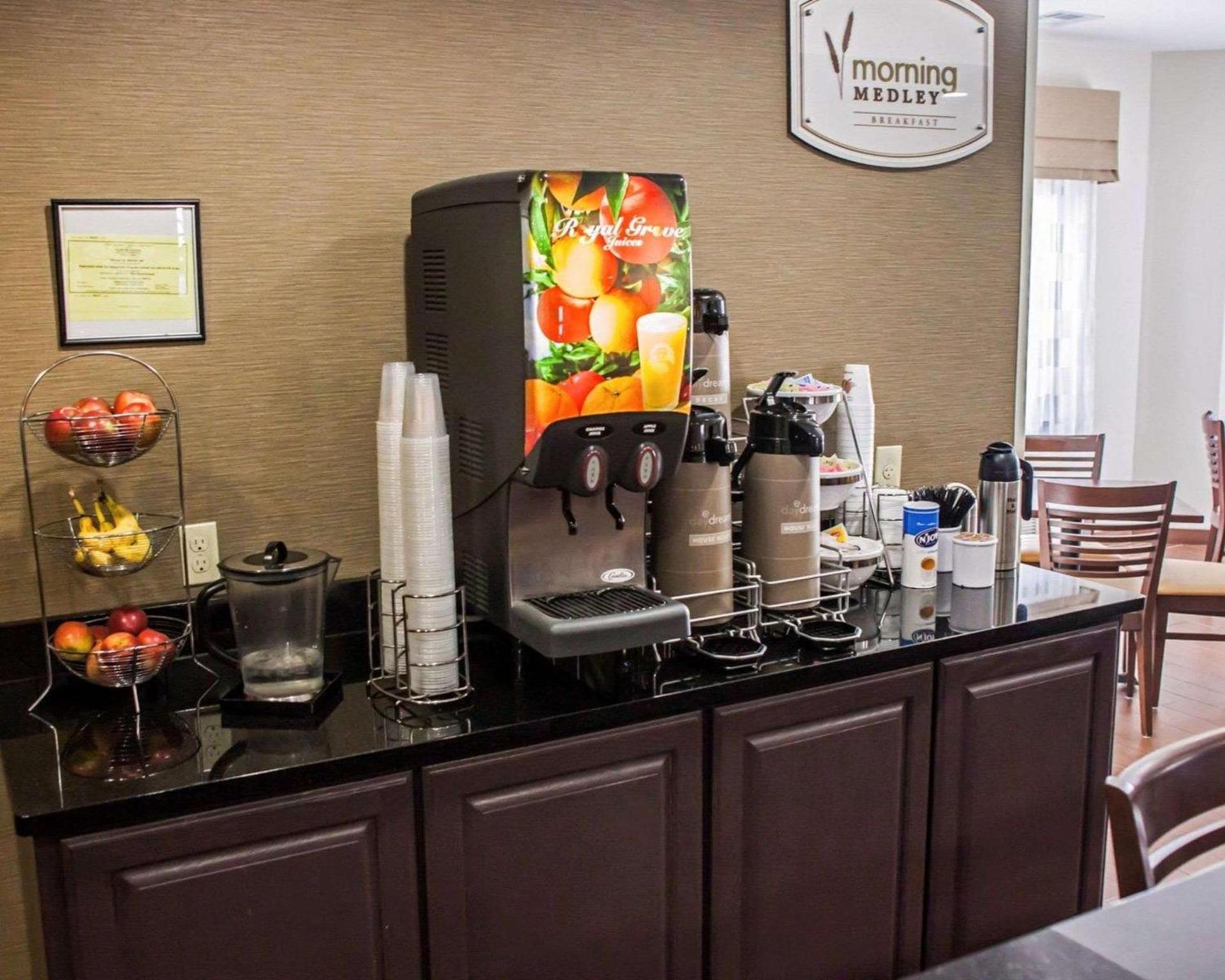 Garner Hotel Topeka West by IHG photo 27
