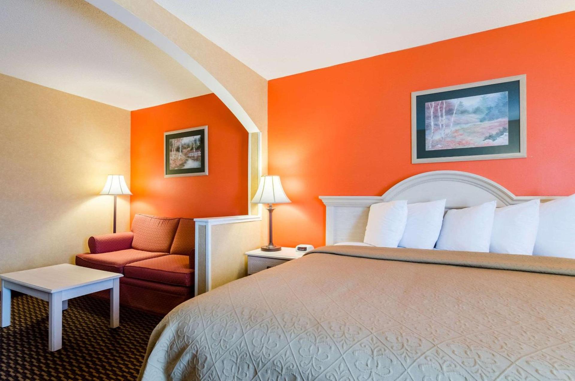Quality Inn & Suites Manhattan photo 19