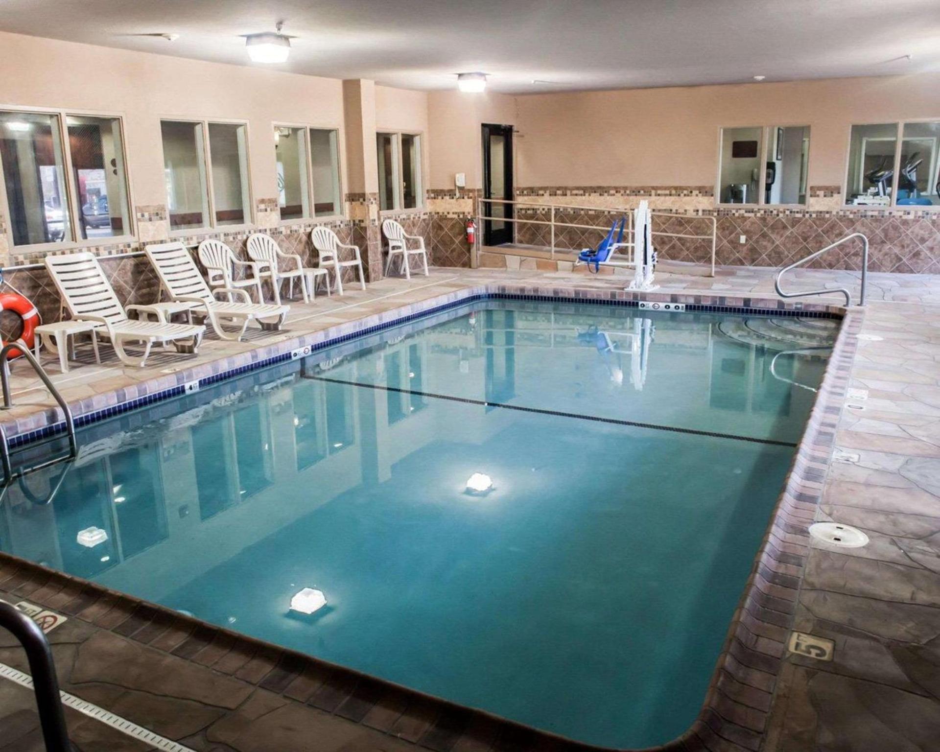 Garner Hotel Topeka West by IHG photo 17