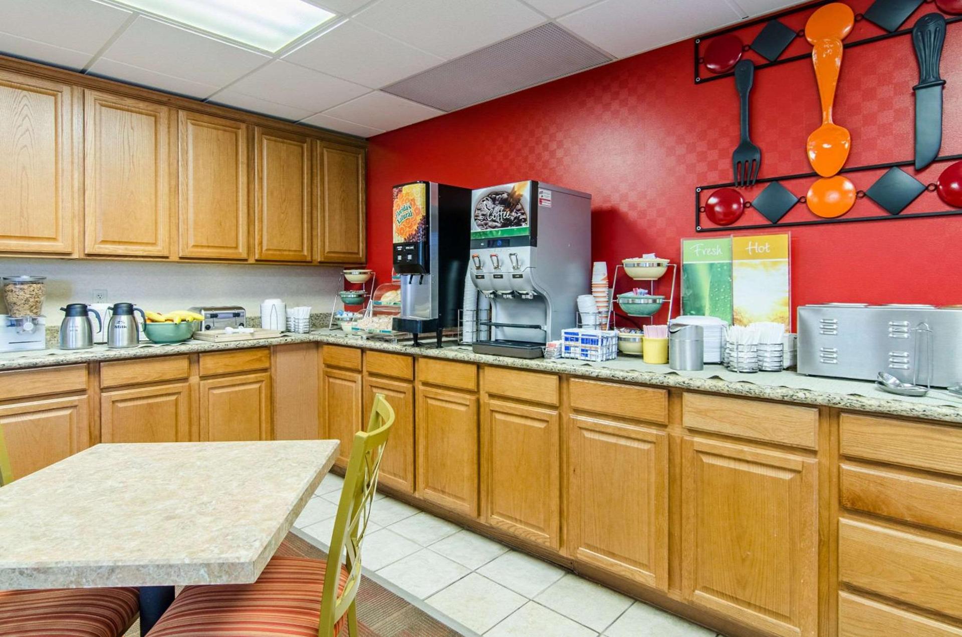 Quality Inn Junction City near Fort Riley photo 35