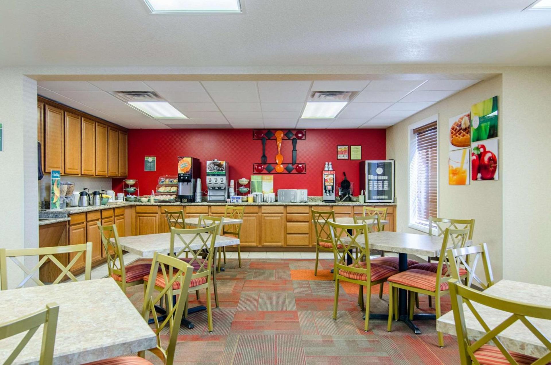 Quality Inn Junction City near Fort Riley photo 33