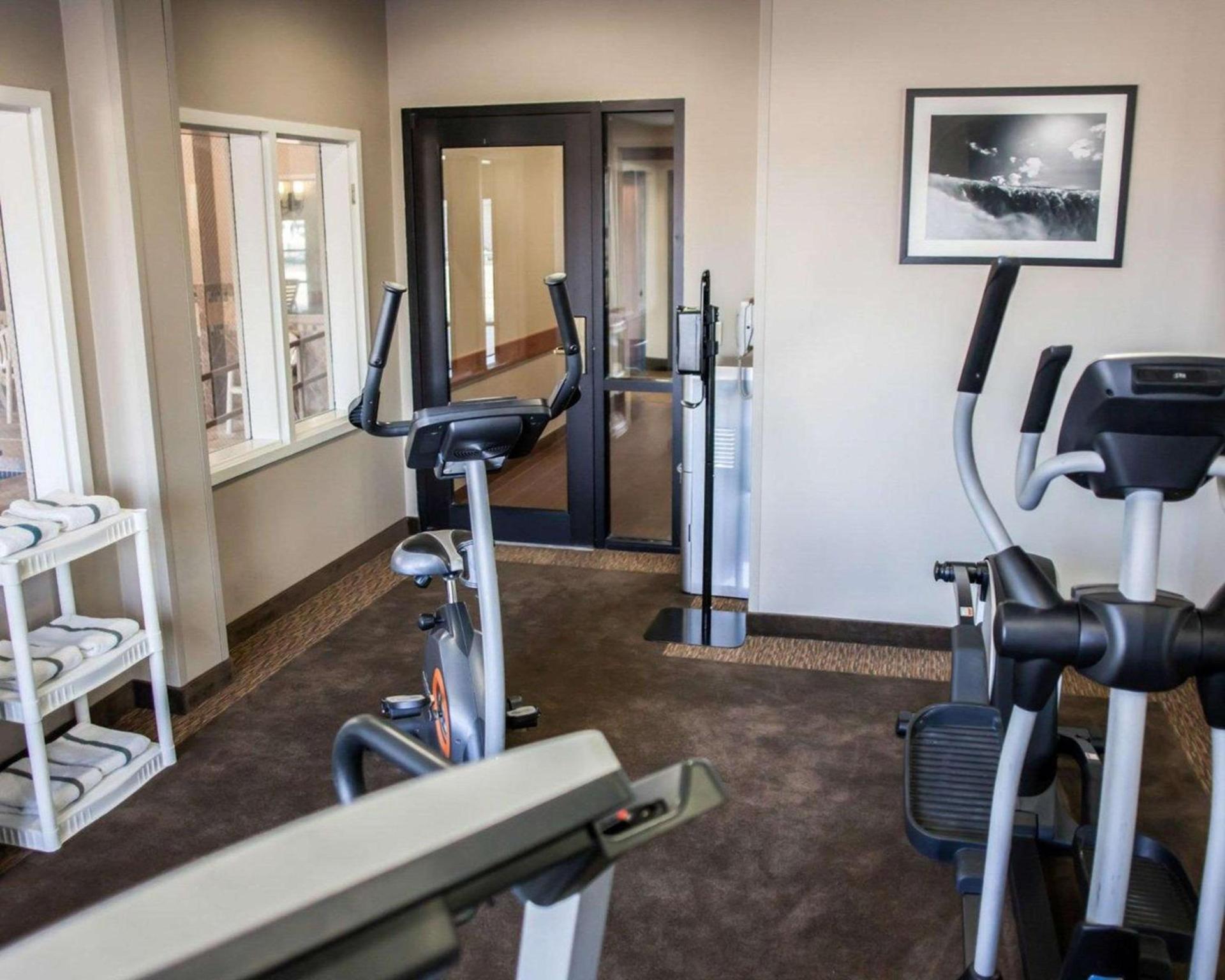 Garner Hotel Topeka West by IHG photo 20