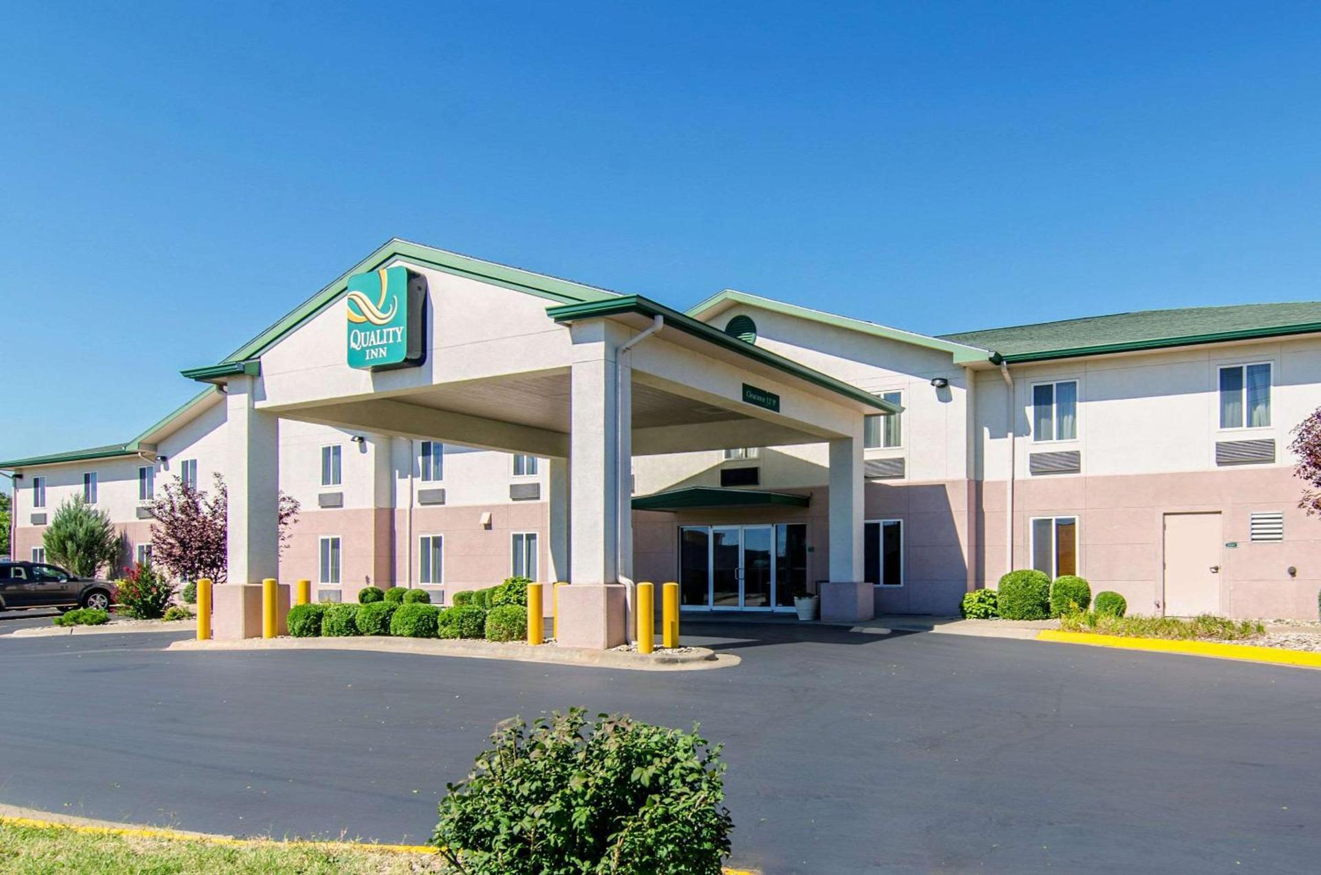 Quality Inn Junction City near Fort Riley photo 2