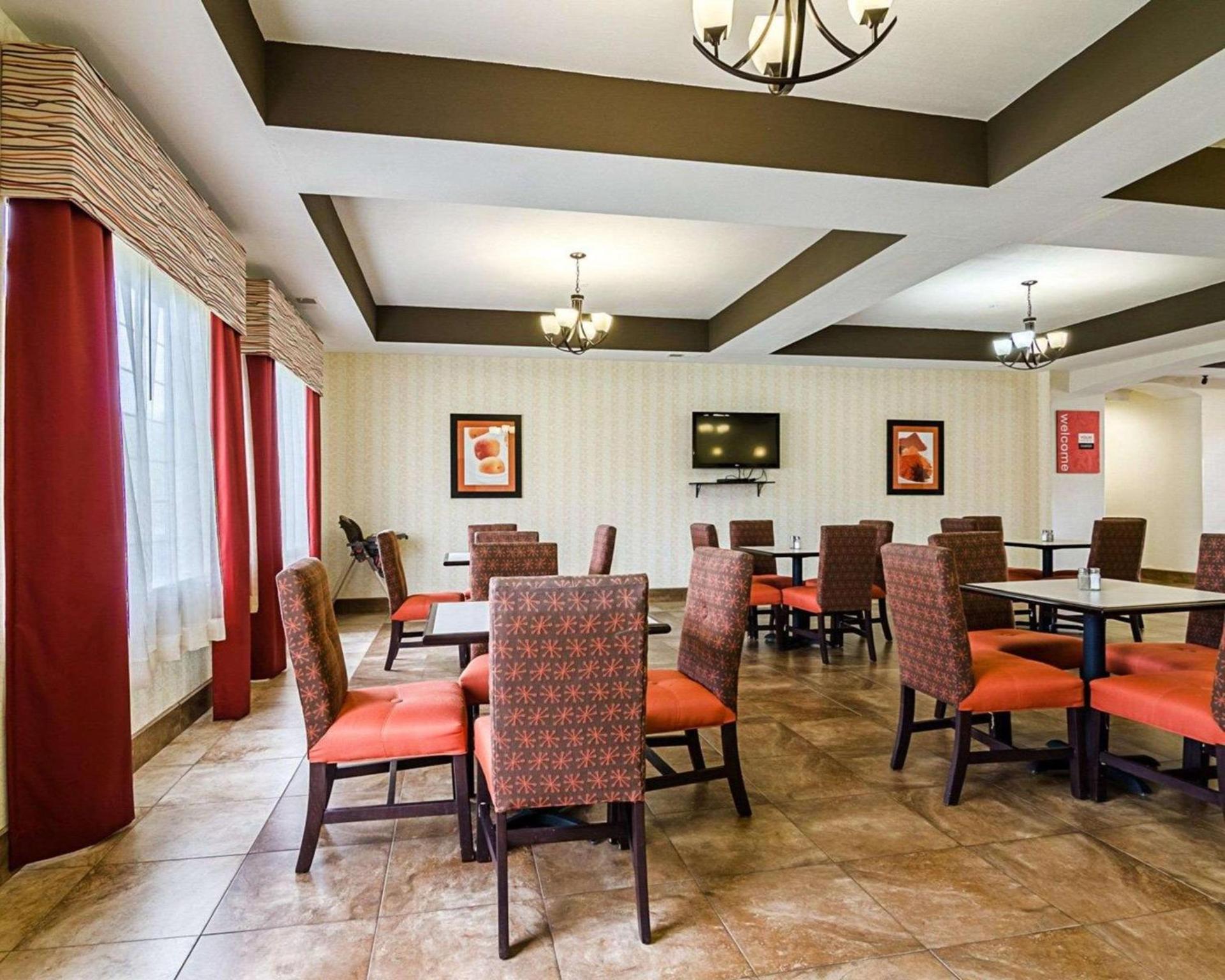 Comfort Inn & Suites Lawrence - University Area photo 34