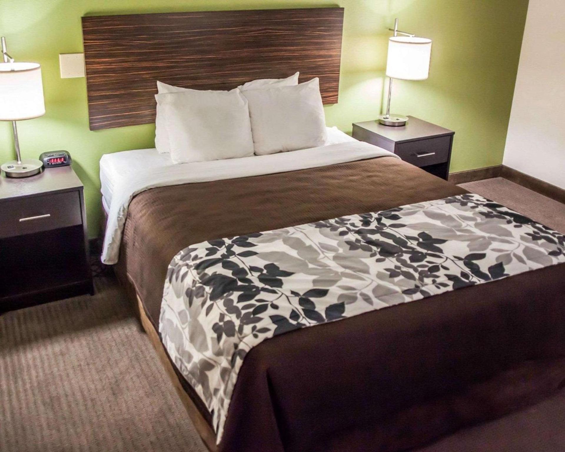 Garner Hotel Topeka West by IHG photo 9