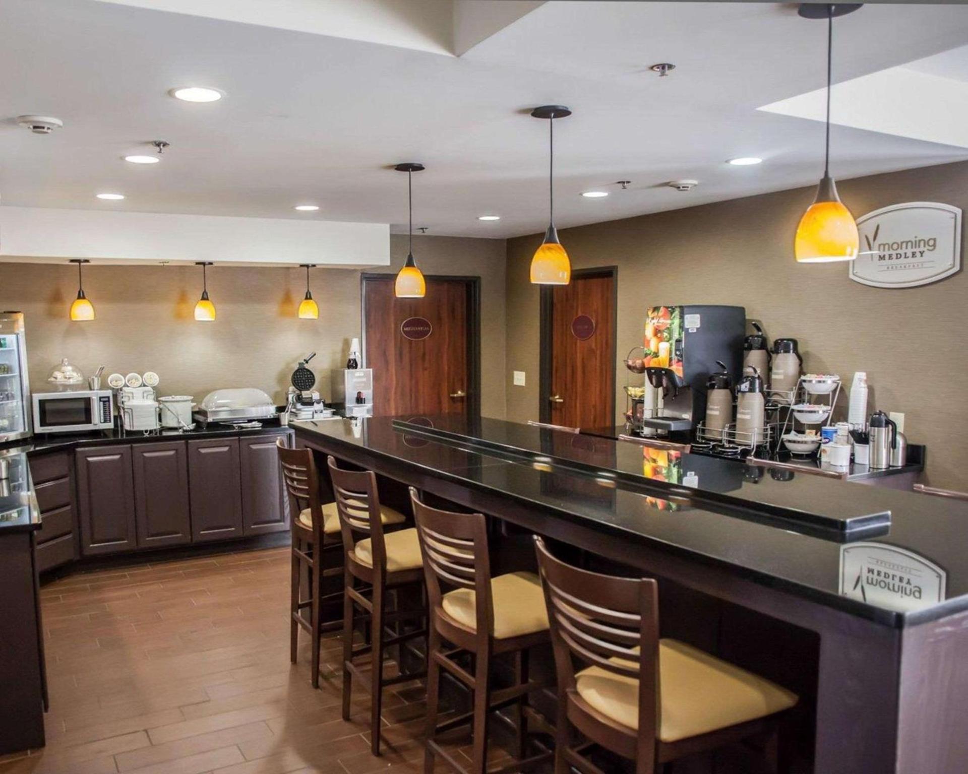 Garner Hotel Topeka West by IHG photo 28