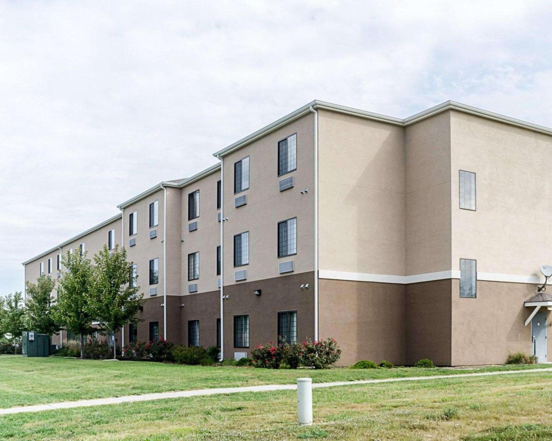 Comfort Inn & Suites Lawrence - University Area photo 3