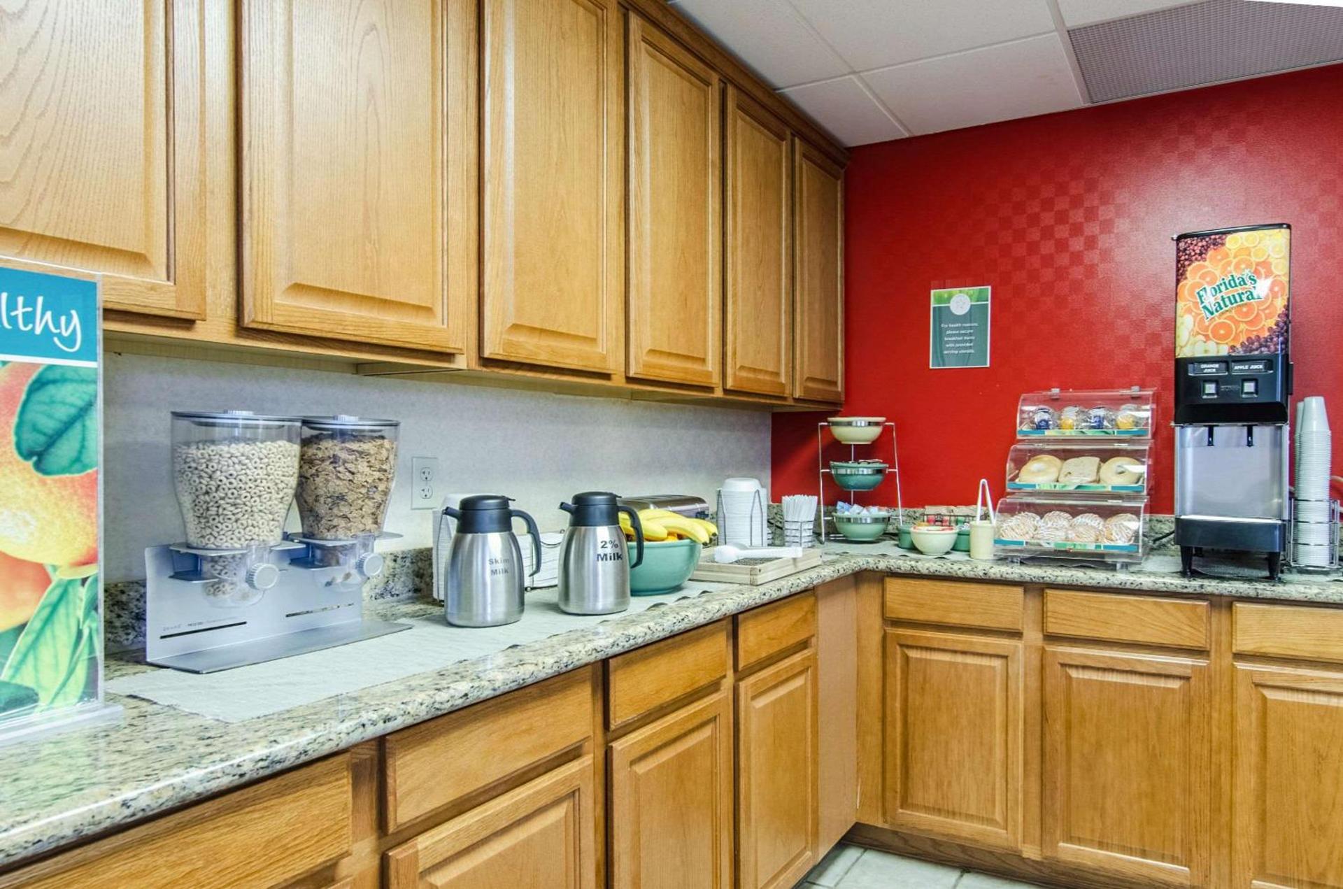 Quality Inn Junction City near Fort Riley photo 36