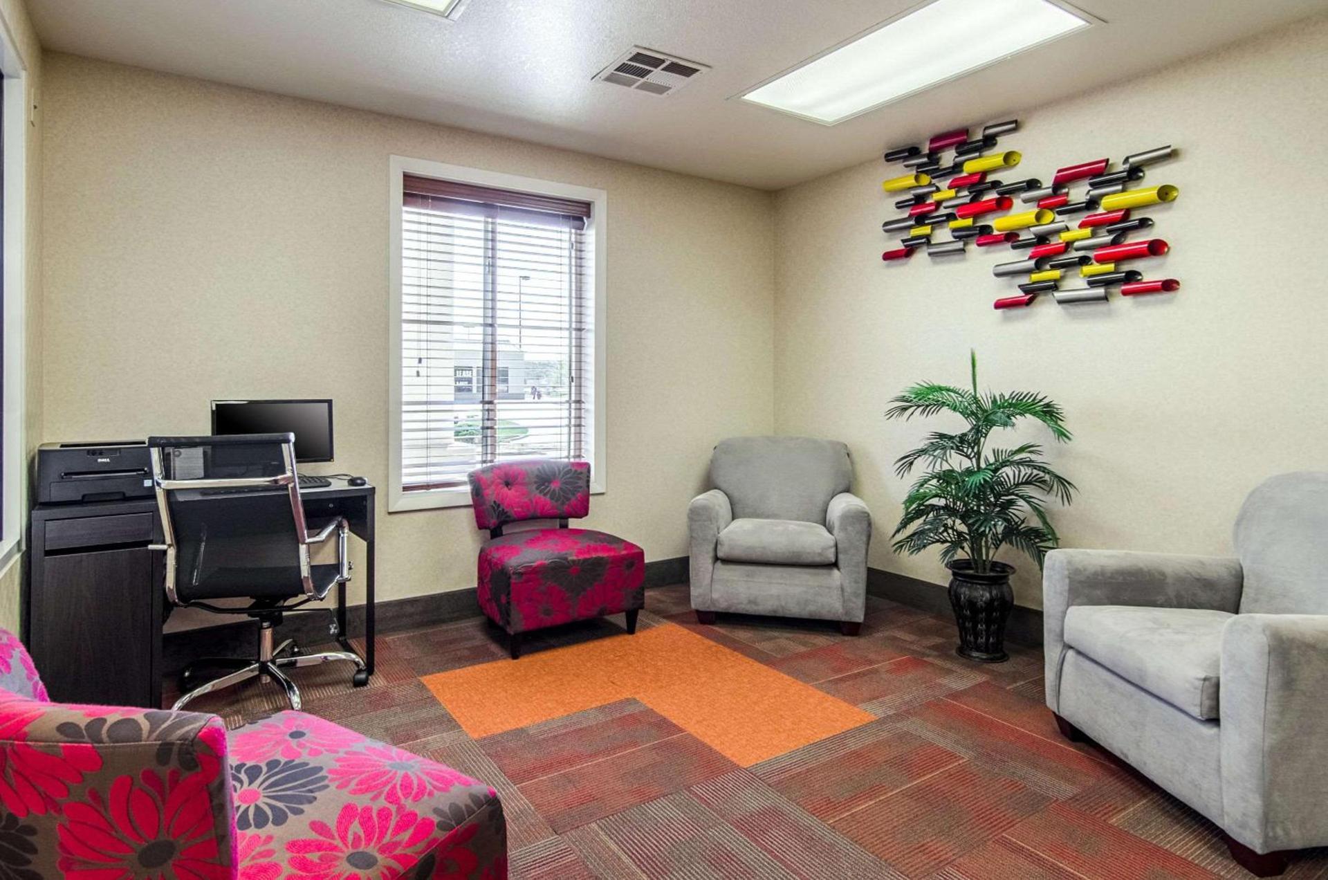 Quality Inn Junction City near Fort Riley photo 32