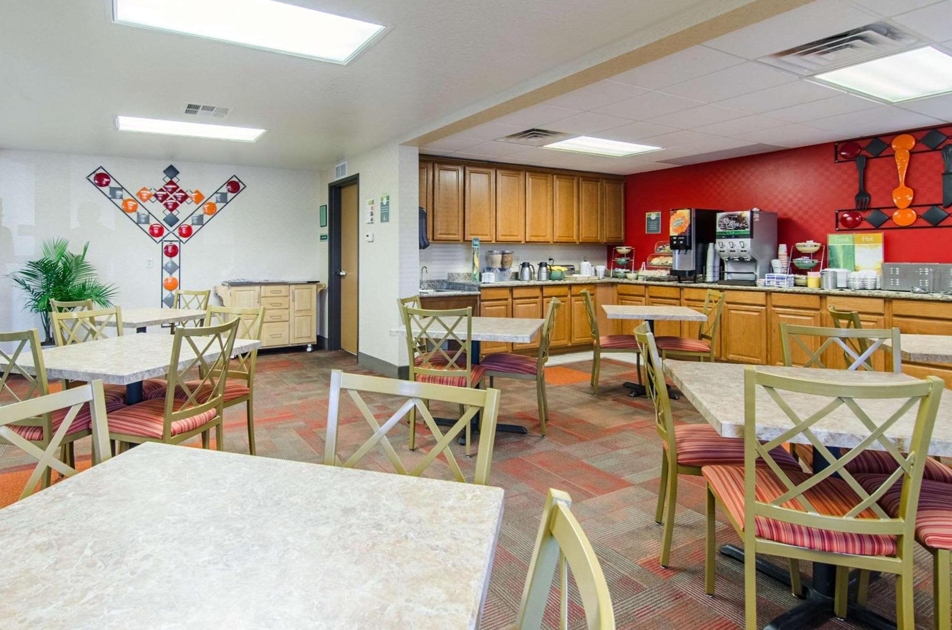 Quality Inn Junction City near Fort Riley photo 34