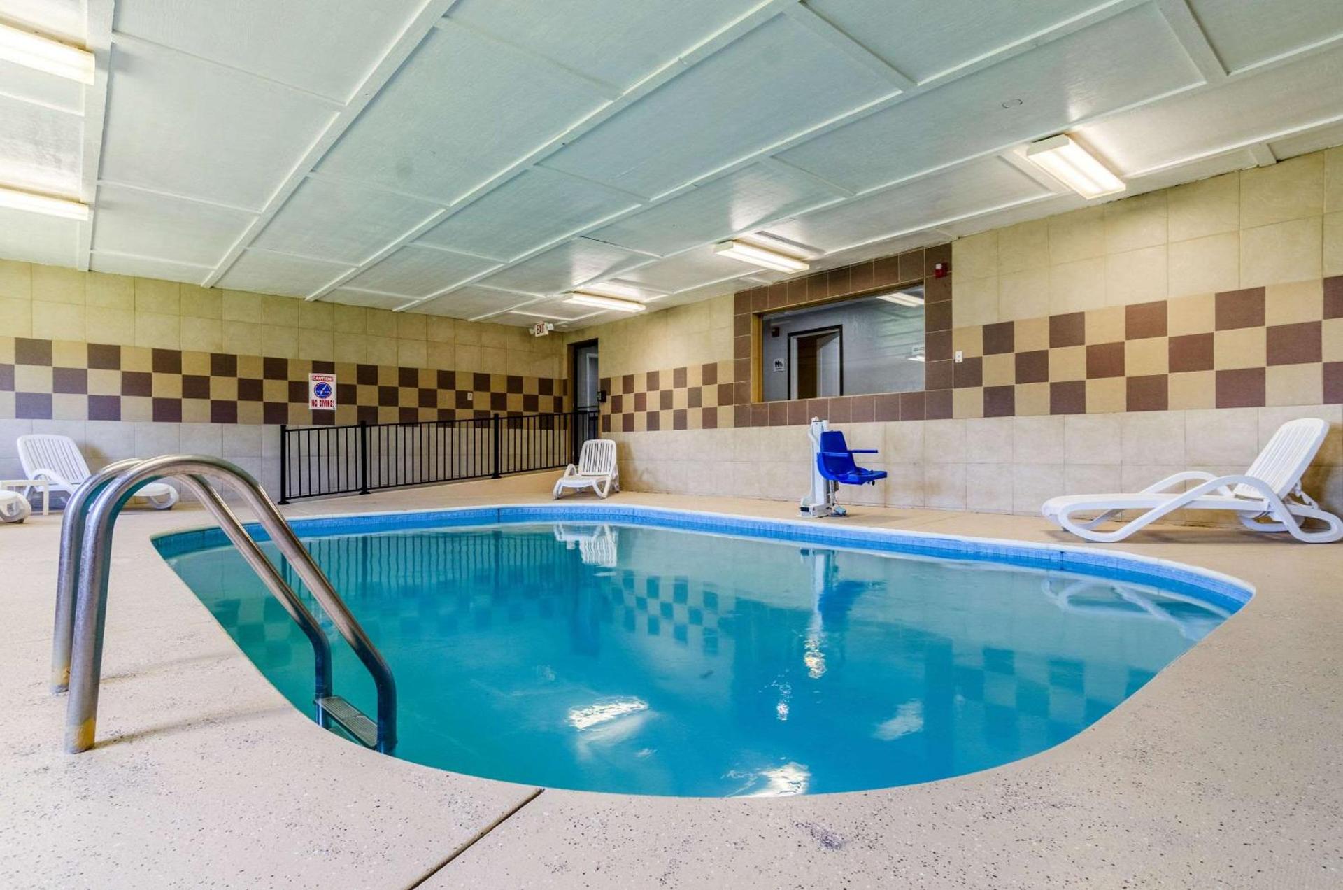Quality Inn Great Bend photo 26