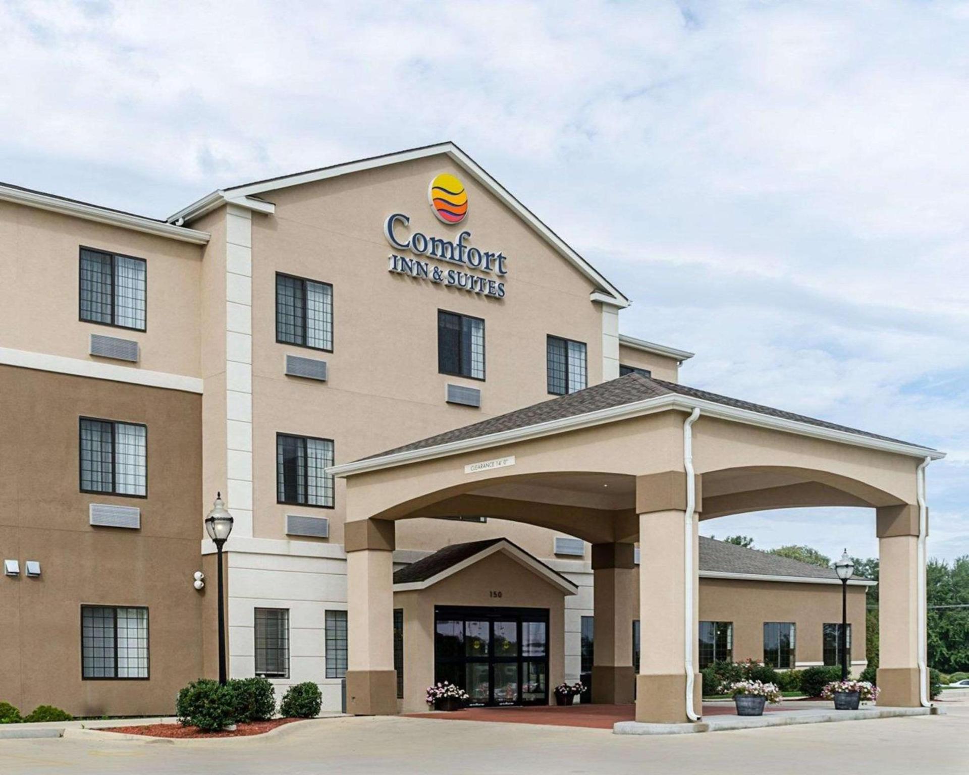 Comfort Inn & Suites Lawrence - University Area photo 4