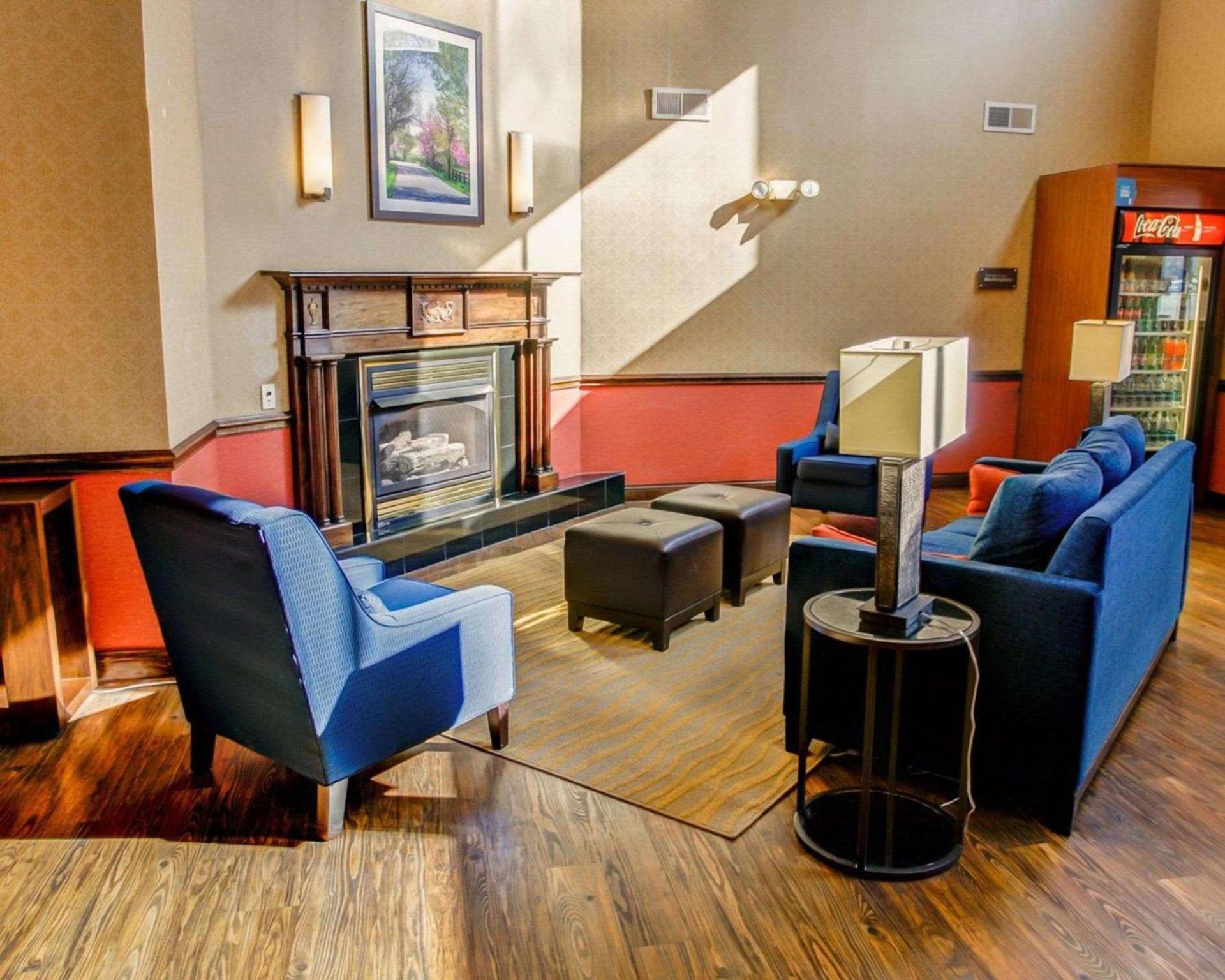 Comfort Suites Georgetown photo 9
