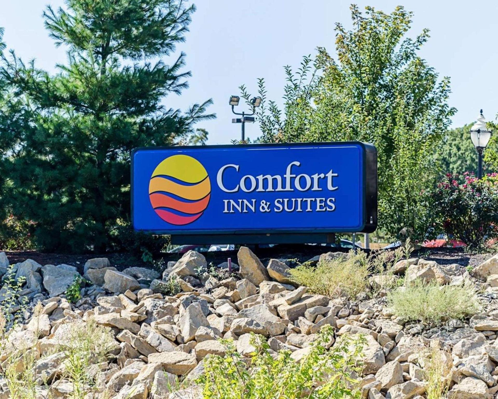 Comfort Inn & Suites Lawrence - University Area photo 2