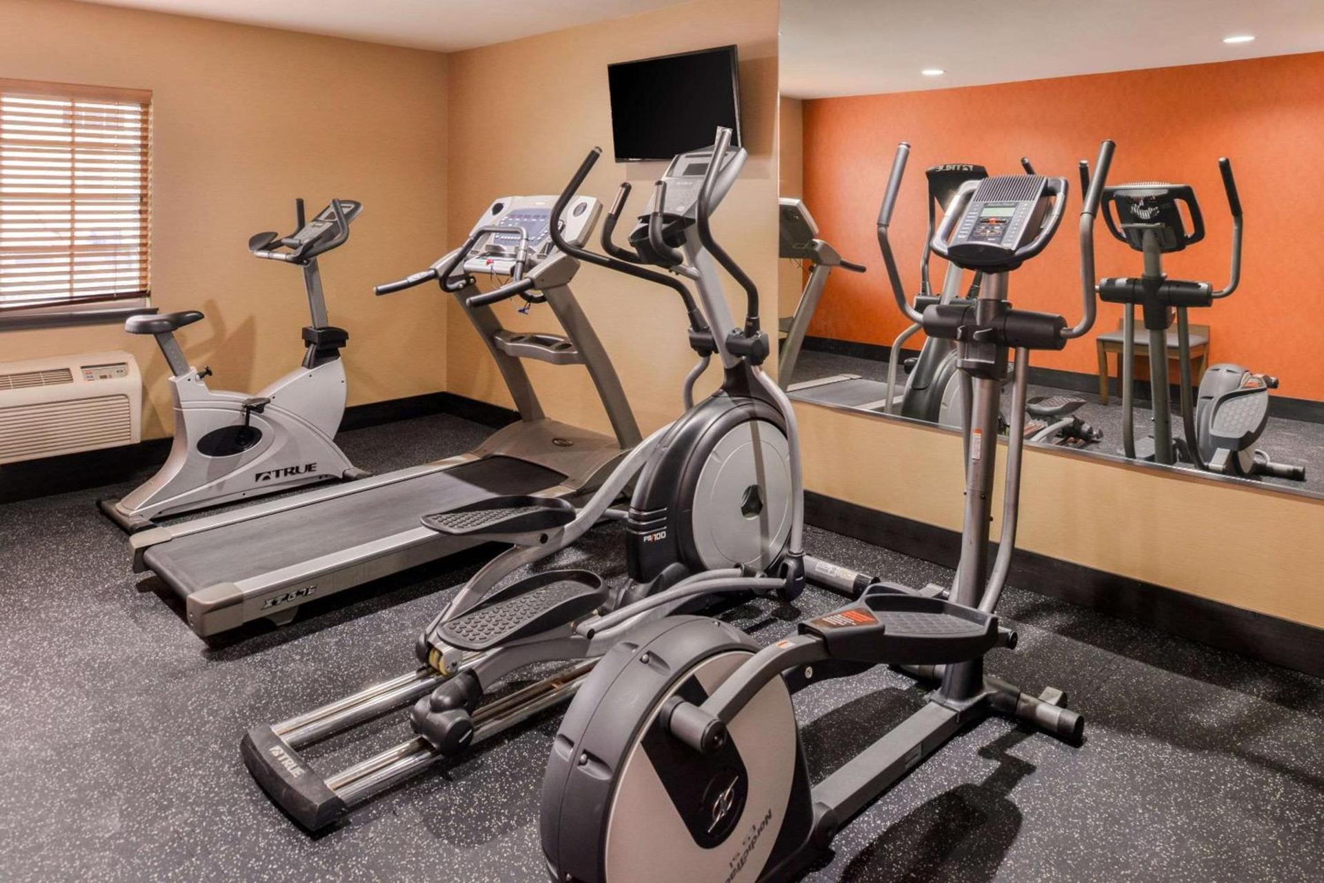 Studio 6 Lenexa - Overland Park photo 28