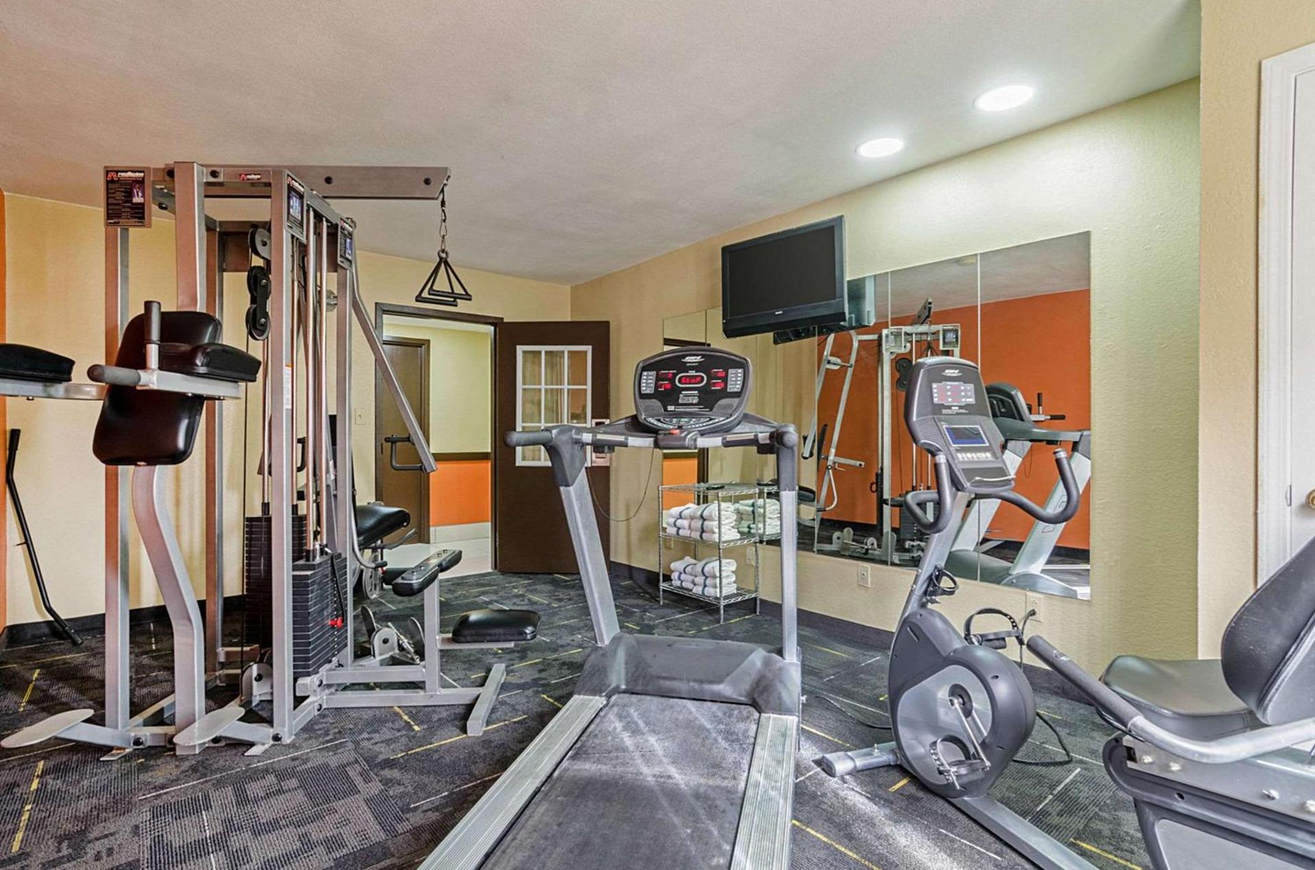 Quality Inn South photo 26