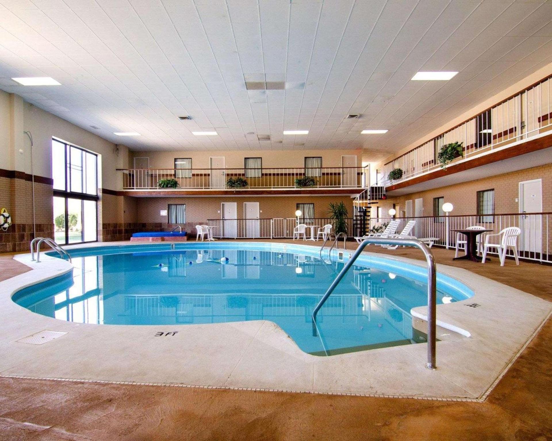 Knights Inn & Suites Emporia photo 5