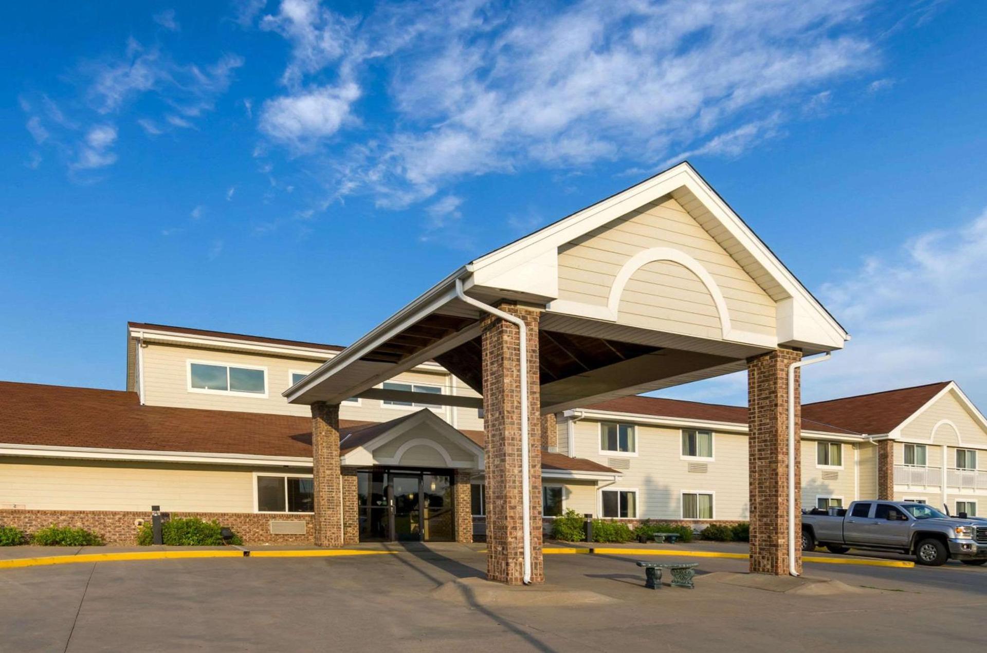 Rodeway Inn Hesston photo 2
