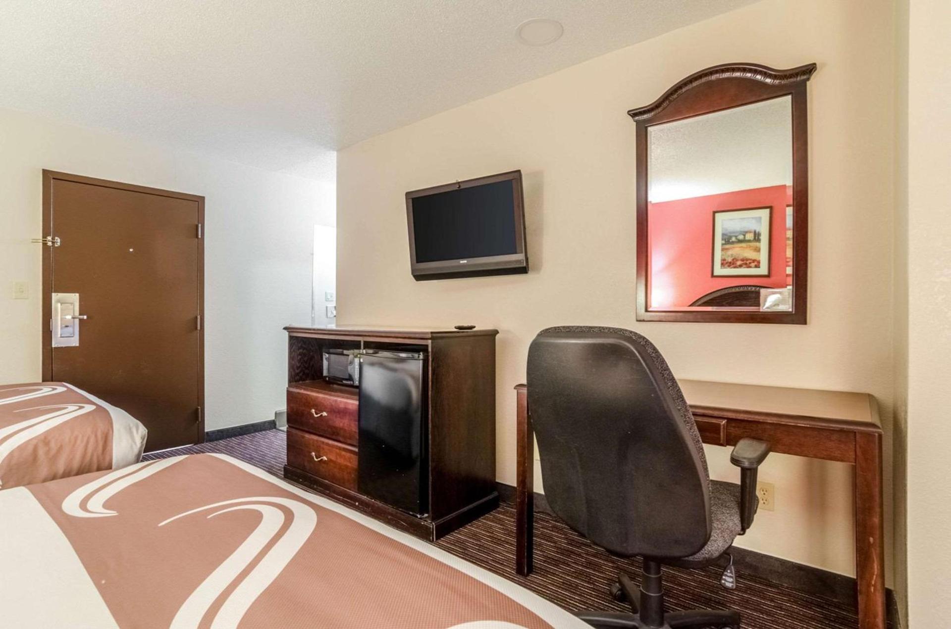 Quality Inn South photo 16