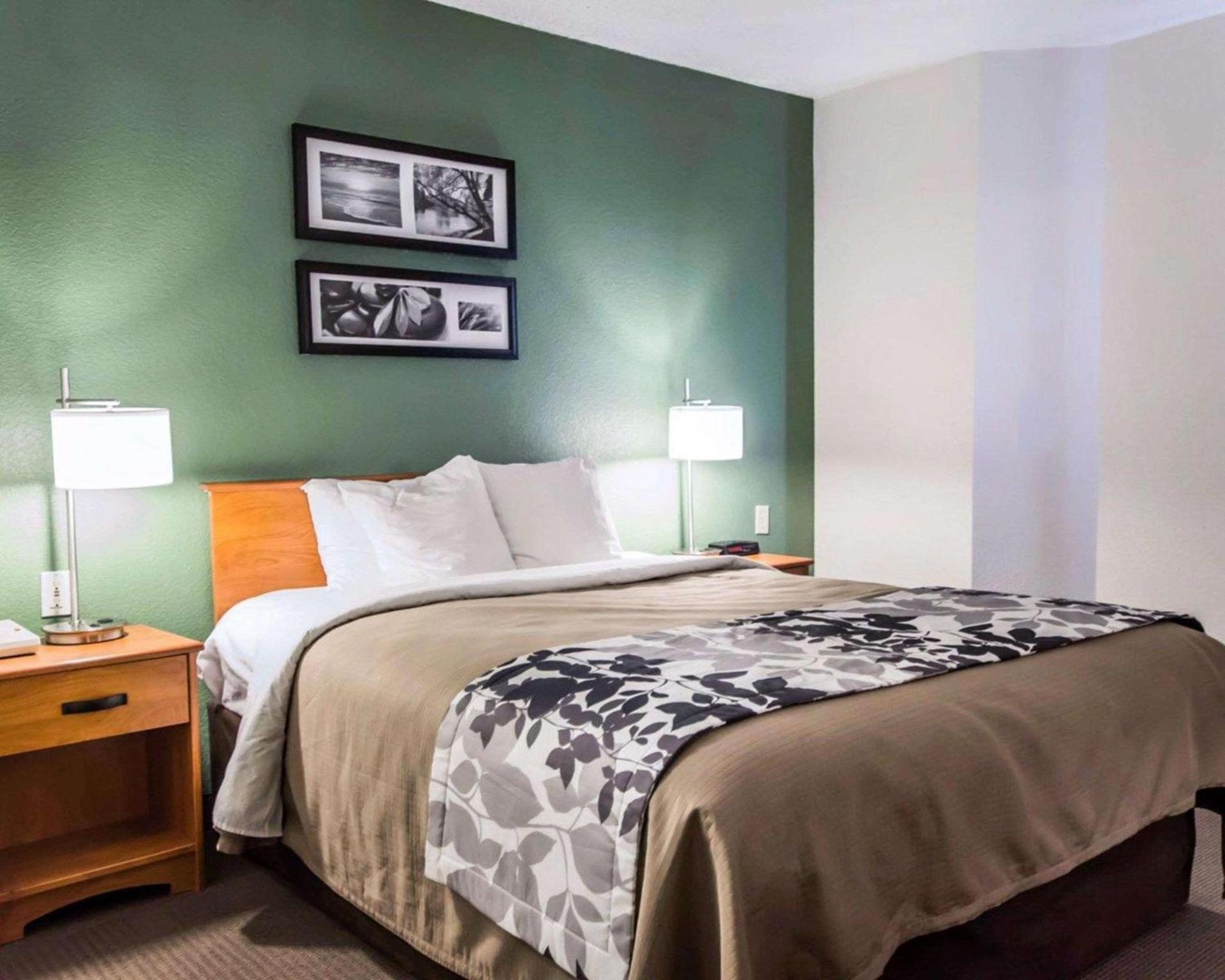 Blankenbaker Inn by IHG photo 11