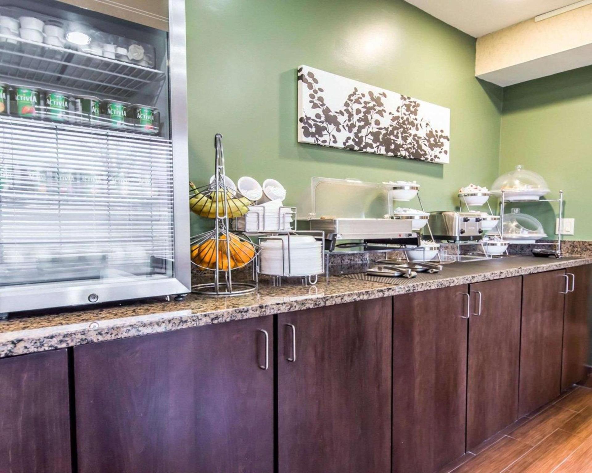 Blankenbaker Inn by IHG photo 22
