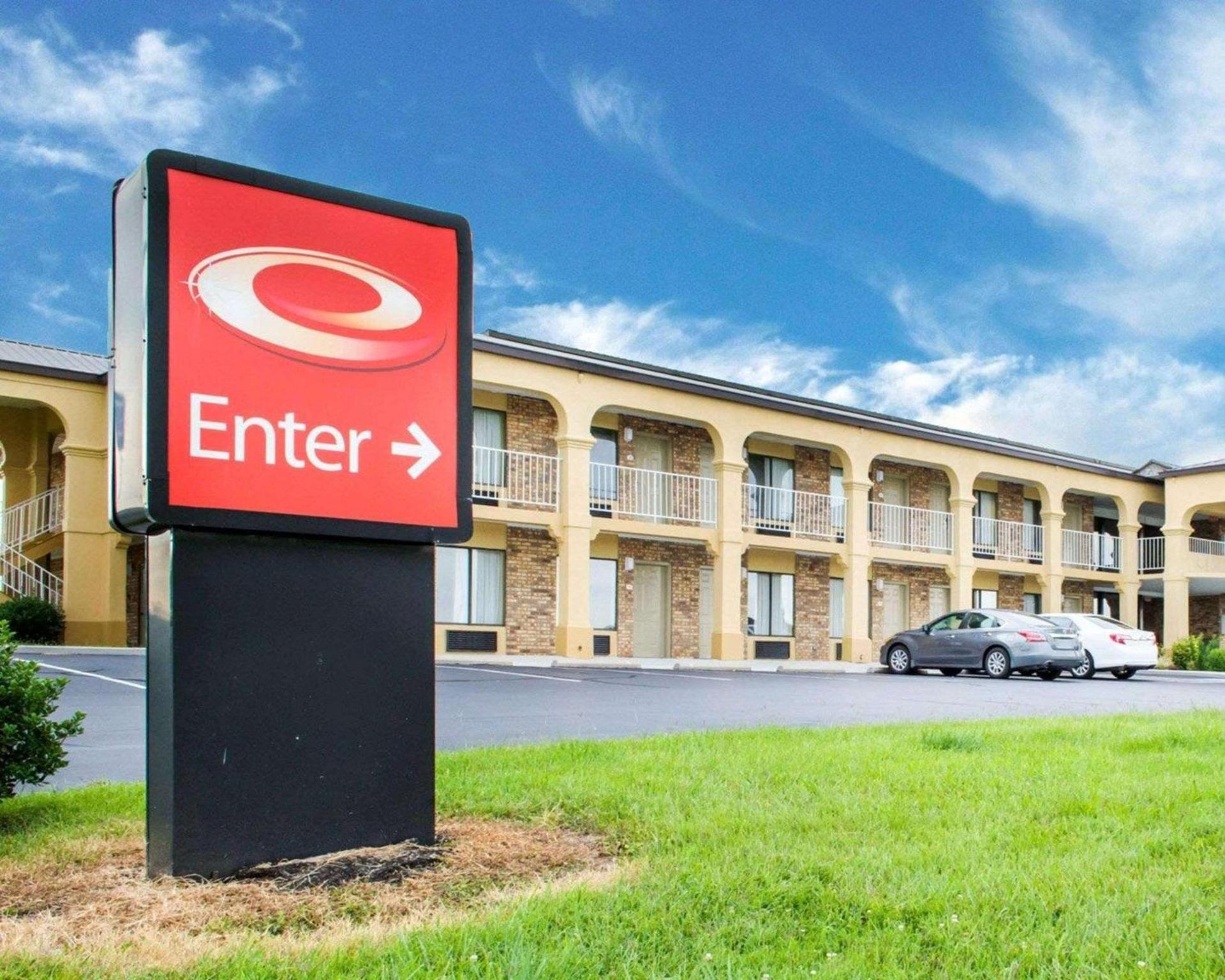 Econo Lodge Franklin South photo 3