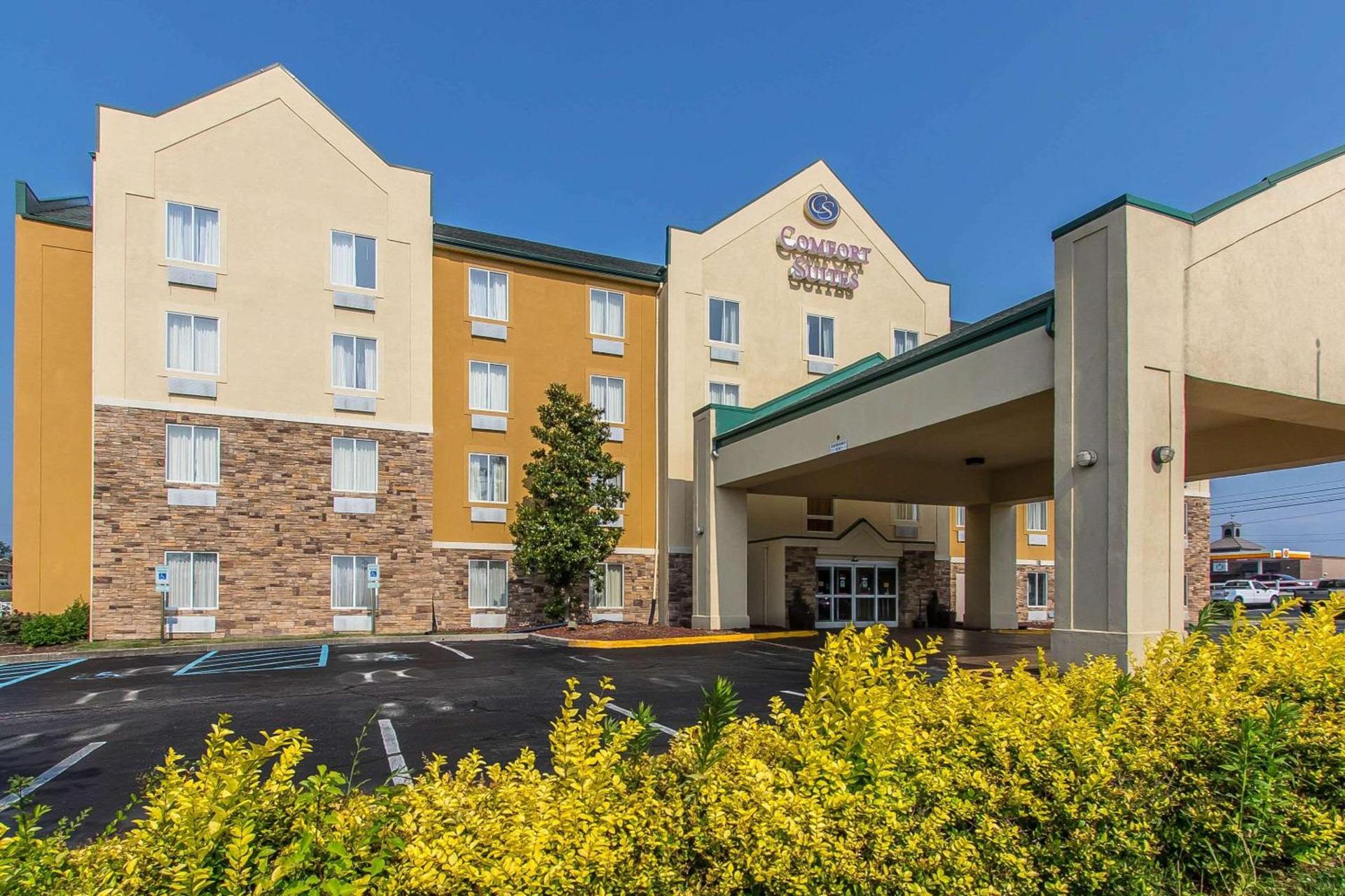 Comfort Suites Richmond photo 2