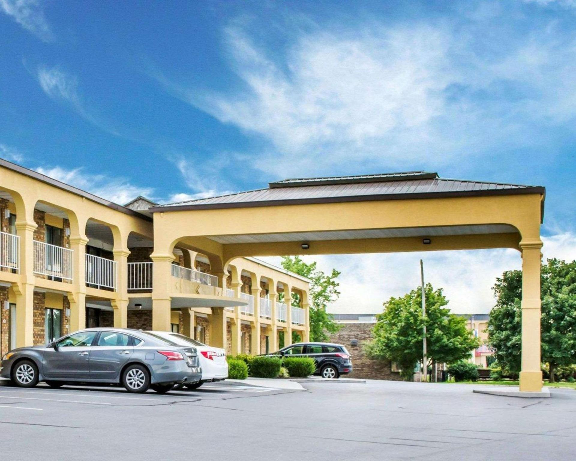 Econo Lodge Franklin South photo 8
