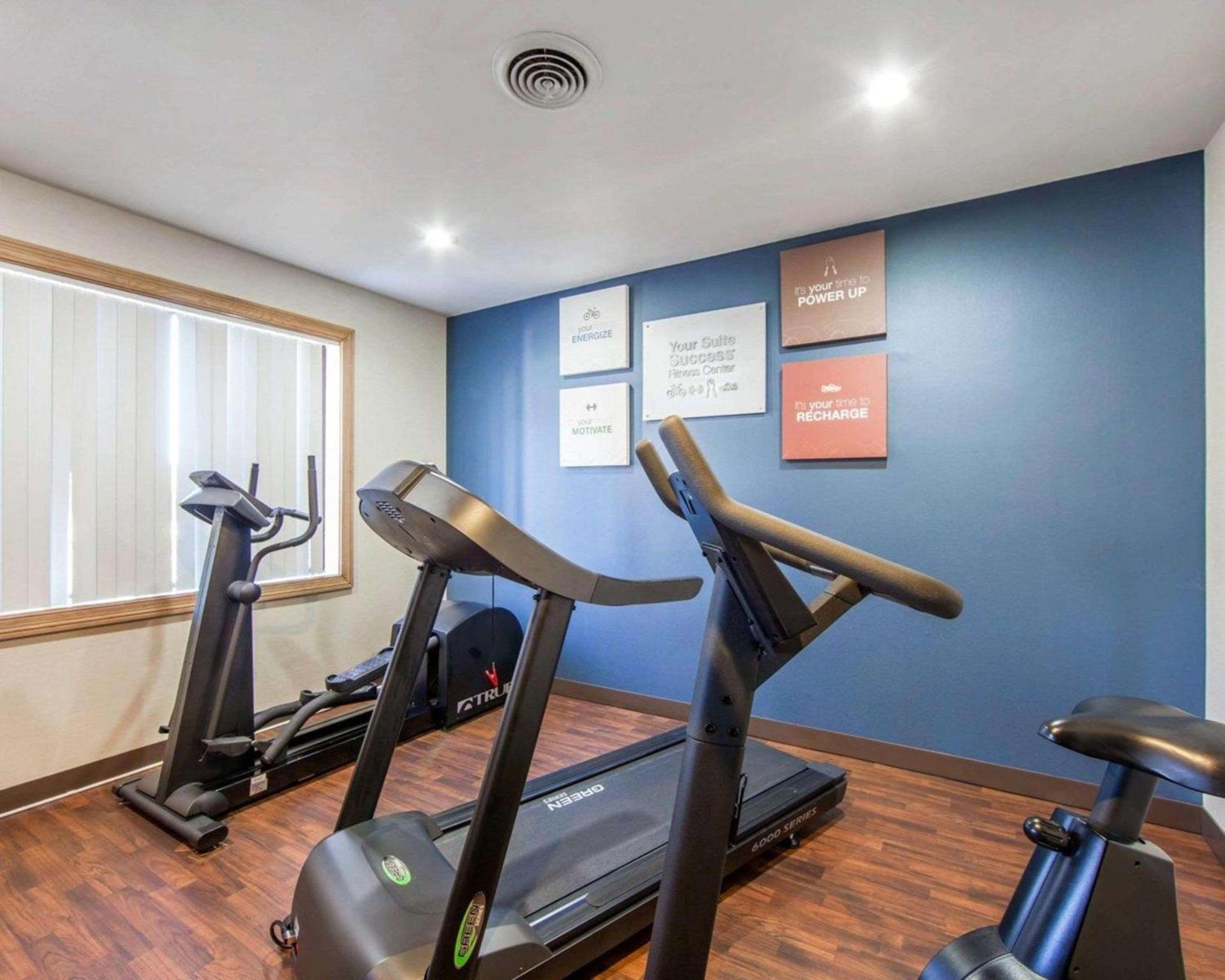 Comfort Suites London South photo 22
