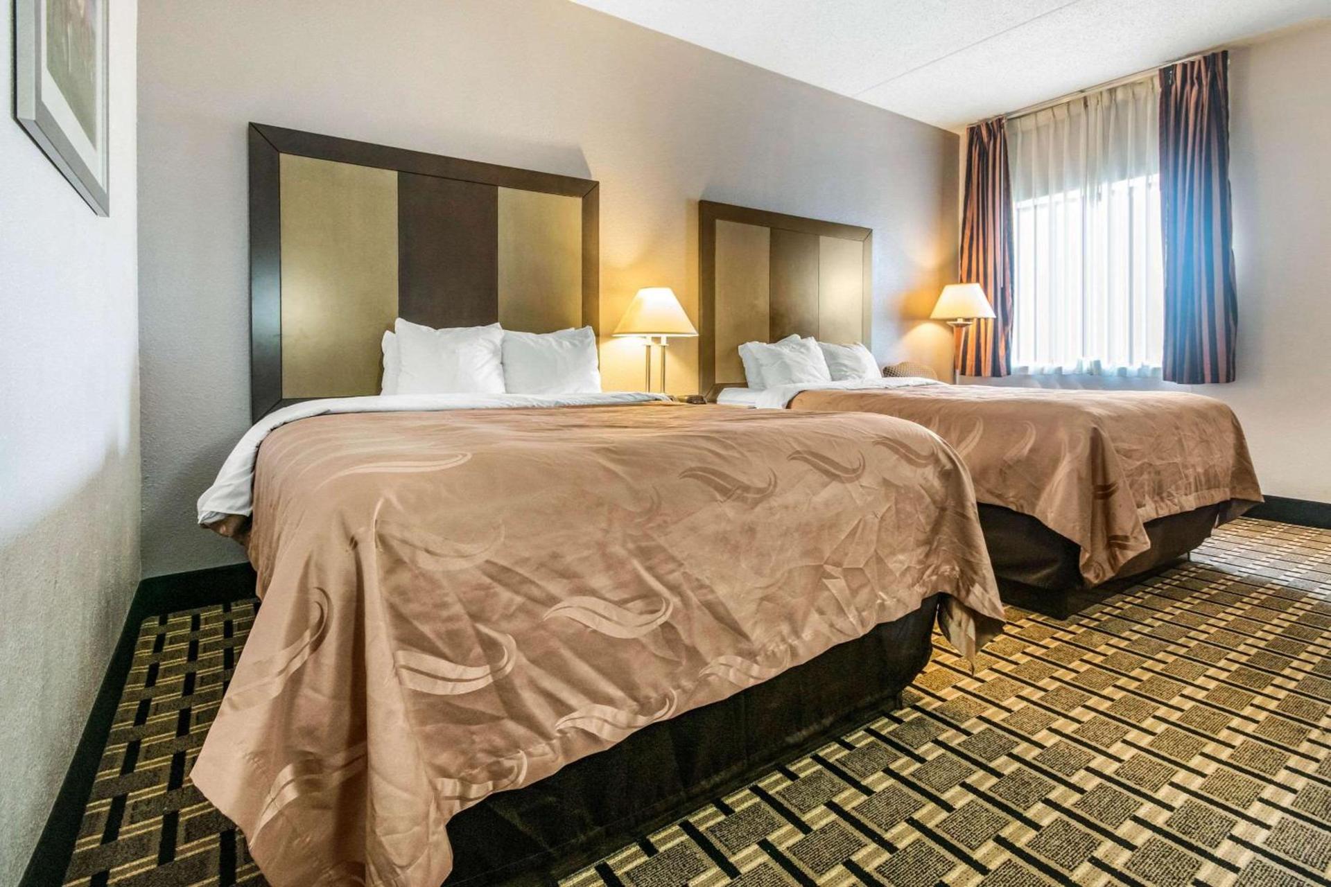 Spark by Hilton Lexington Hamburg photo 13