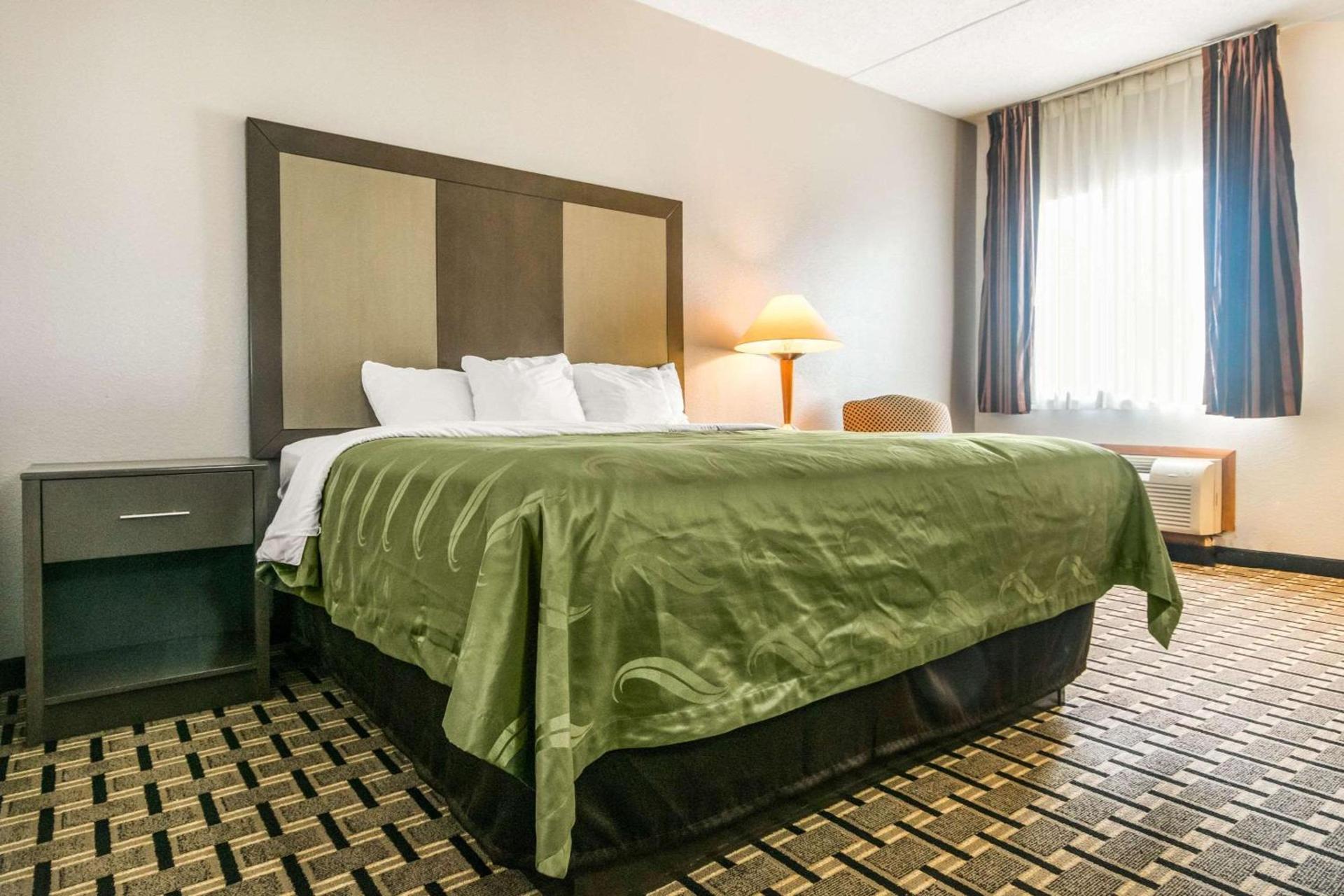 Spark by Hilton Lexington Hamburg photo 14