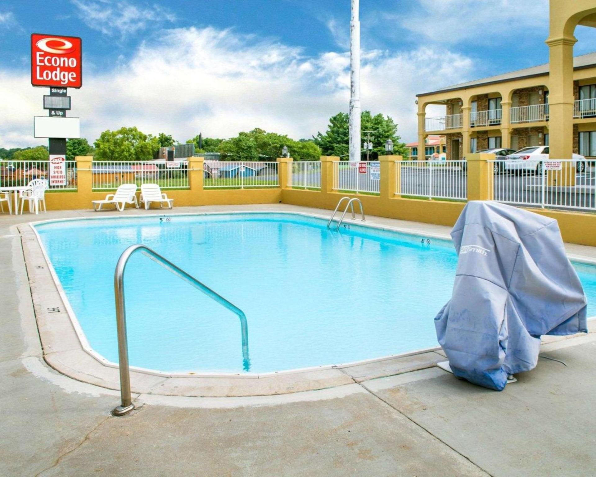 Econo Lodge Franklin South photo 11