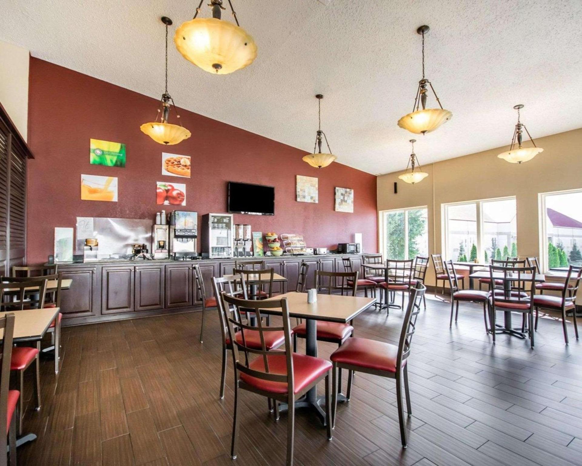 Quality Inn & Suites Elizabethtown photo 19