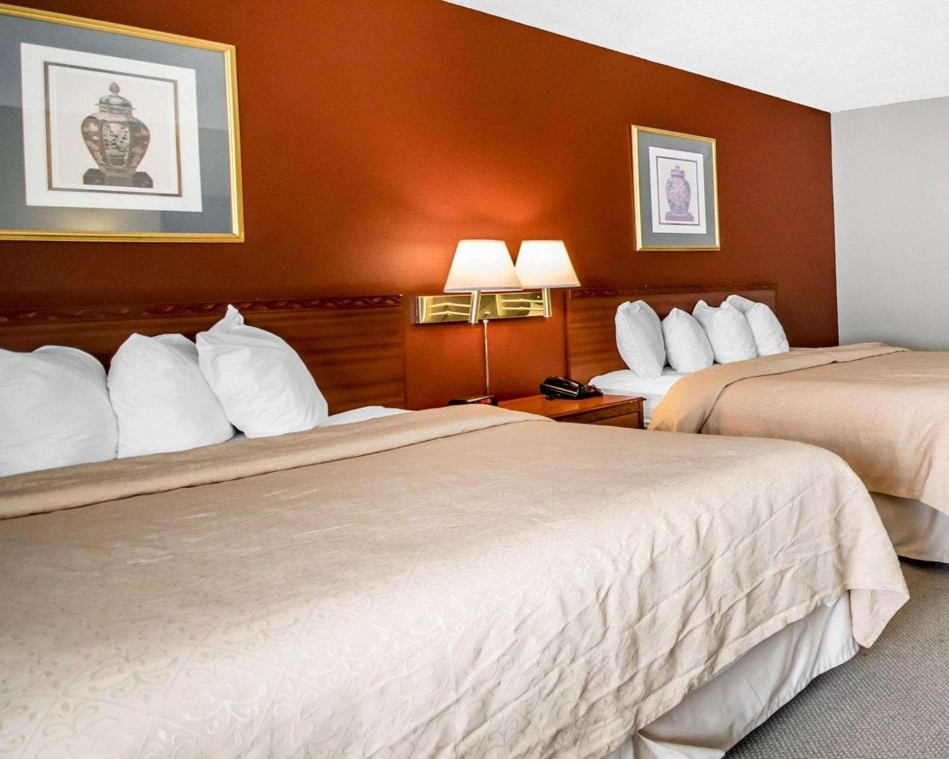 Quality Inn & Suites Elizabethtown photo 11