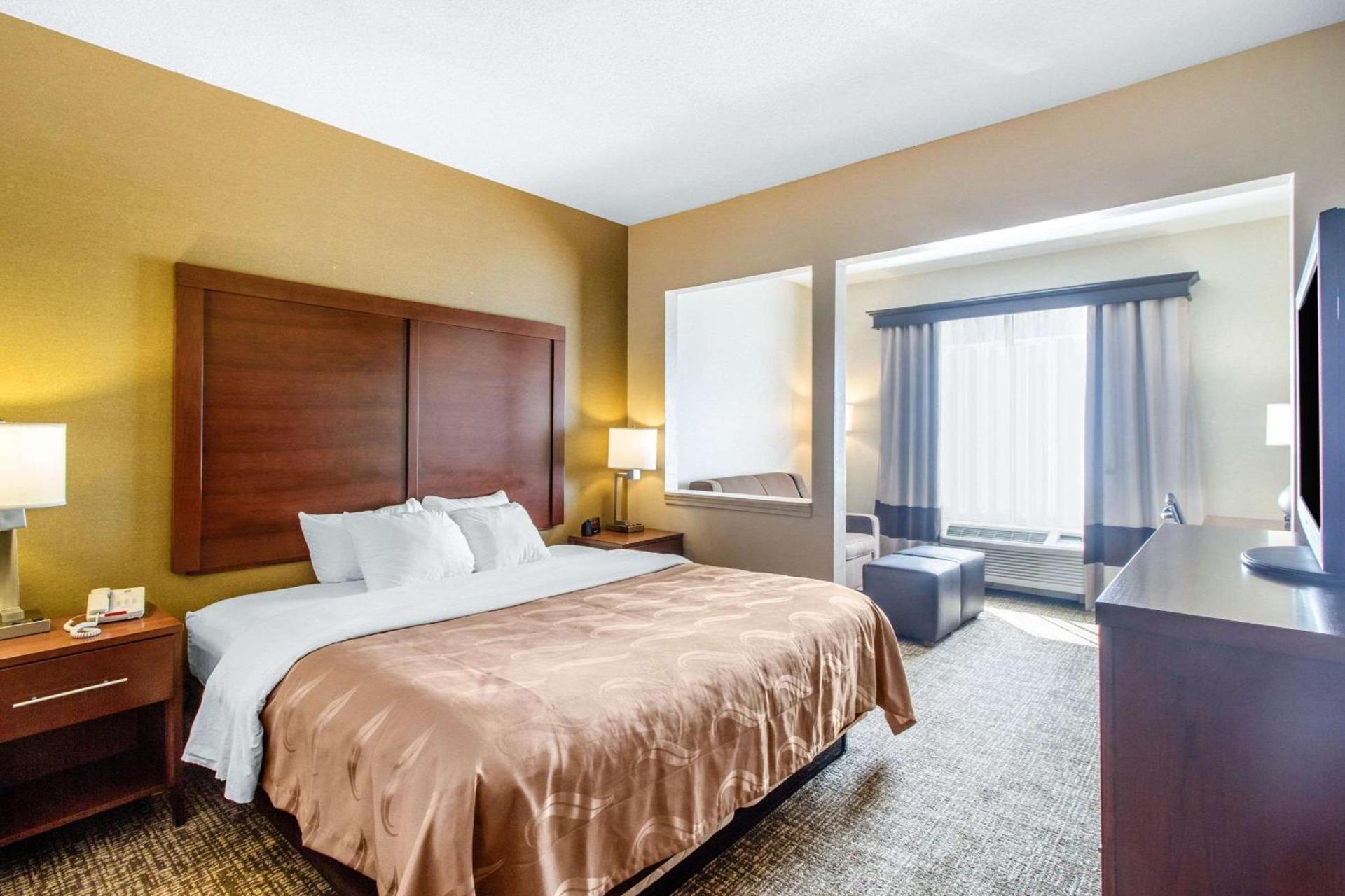 Quality Suites Corbin North photo 8