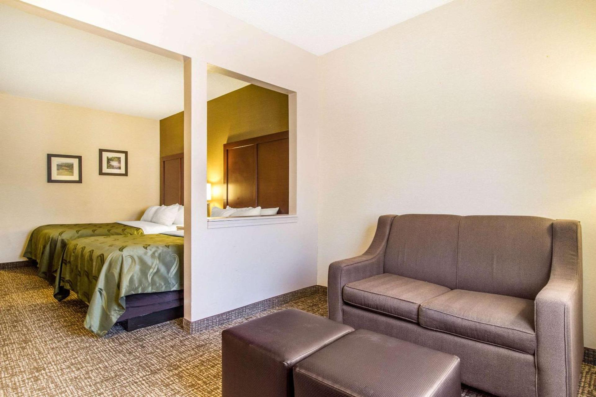 Quality Suites Corbin North photo 9