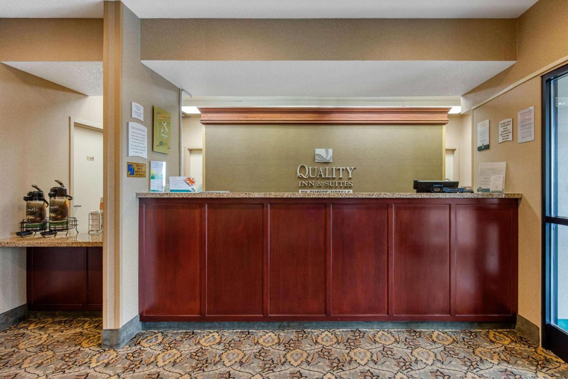 Quality Inn & Suites Benton - Draffenville photo 2