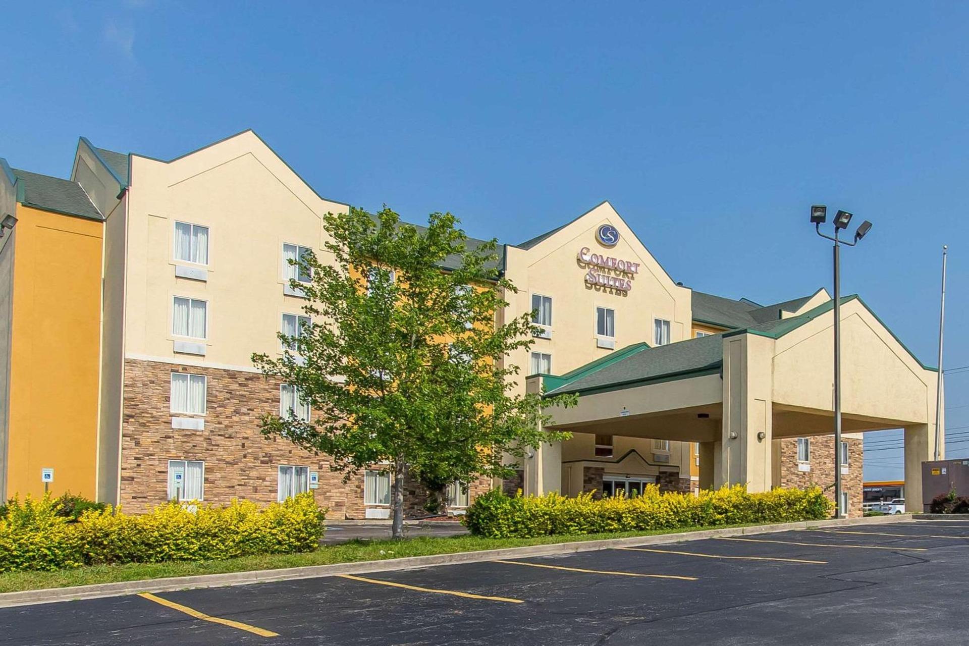 Comfort Suites Richmond — hotel in Richmond