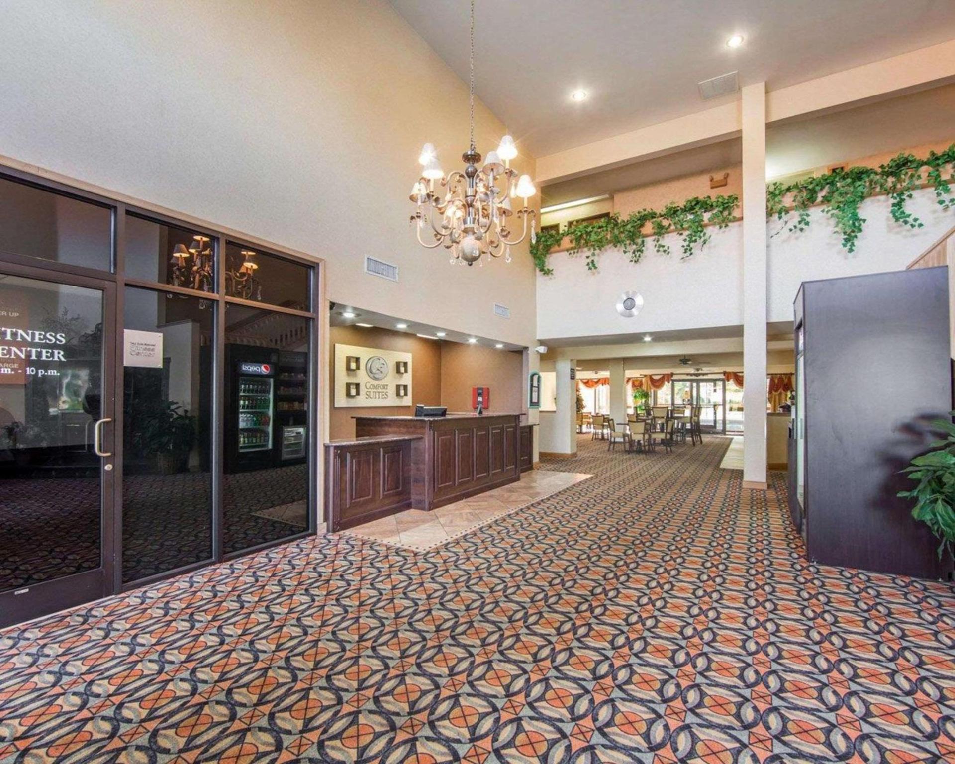 Comfort Suites London South photo 15