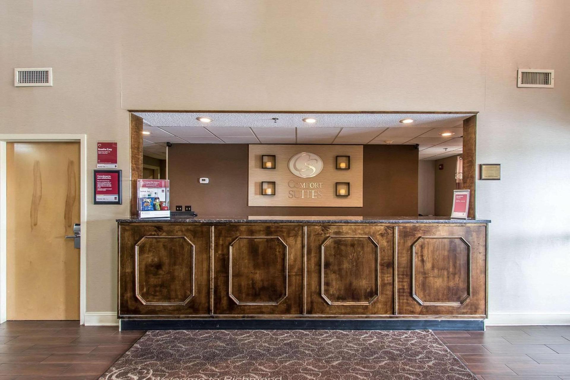 Comfort Suites Richmond photo 7