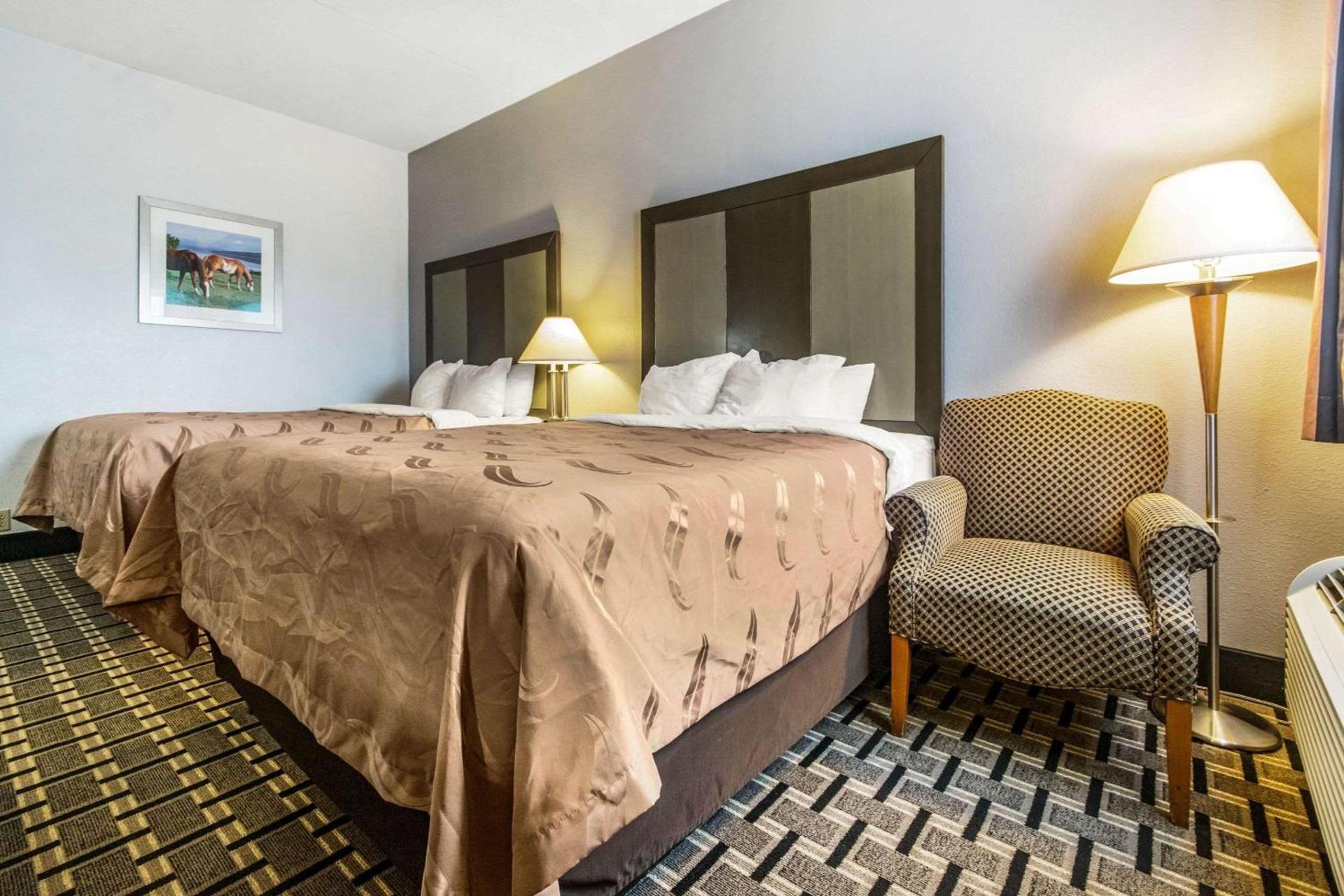 Spark by Hilton Lexington Hamburg photo 5