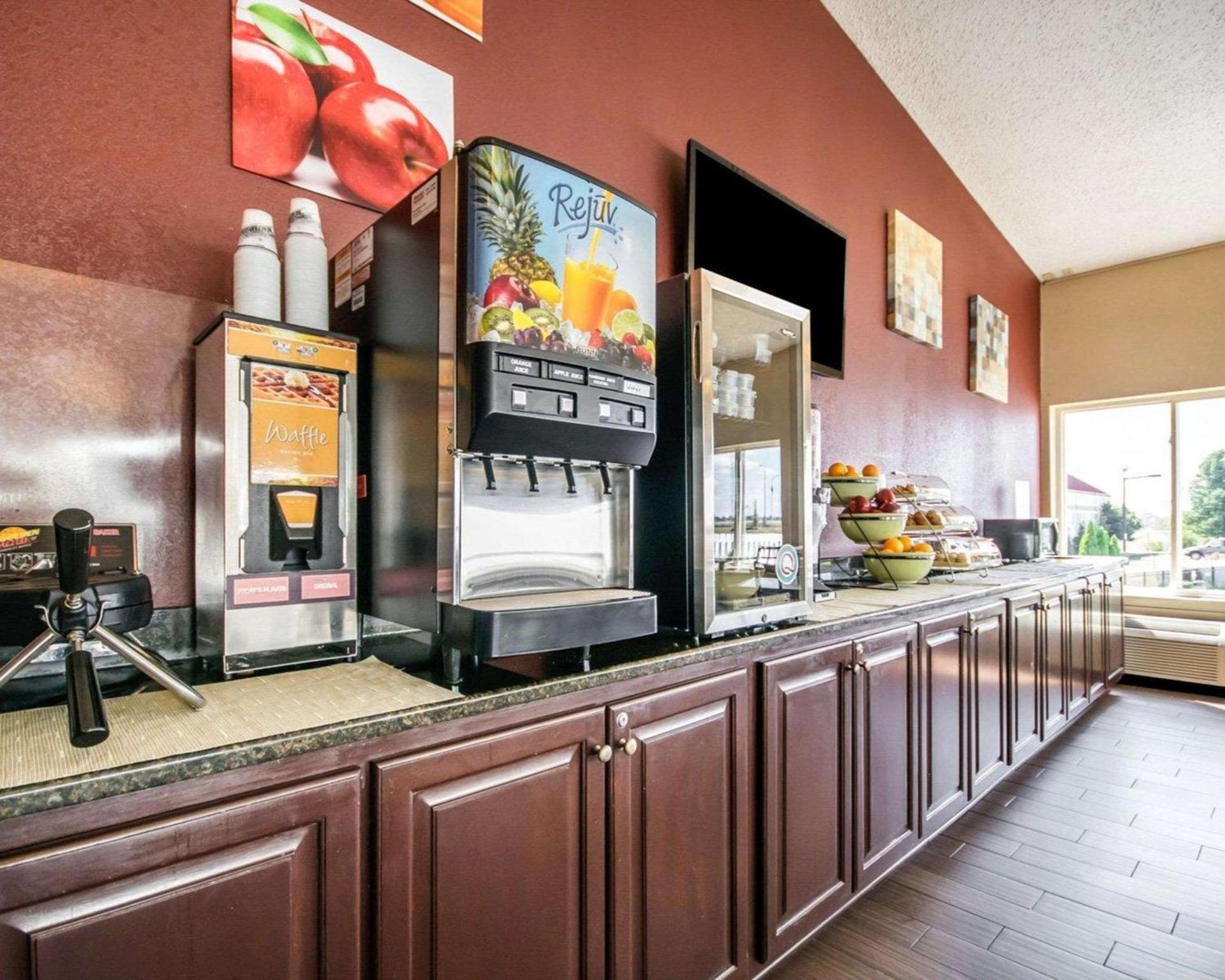 Quality Inn & Suites Elizabethtown photo 18