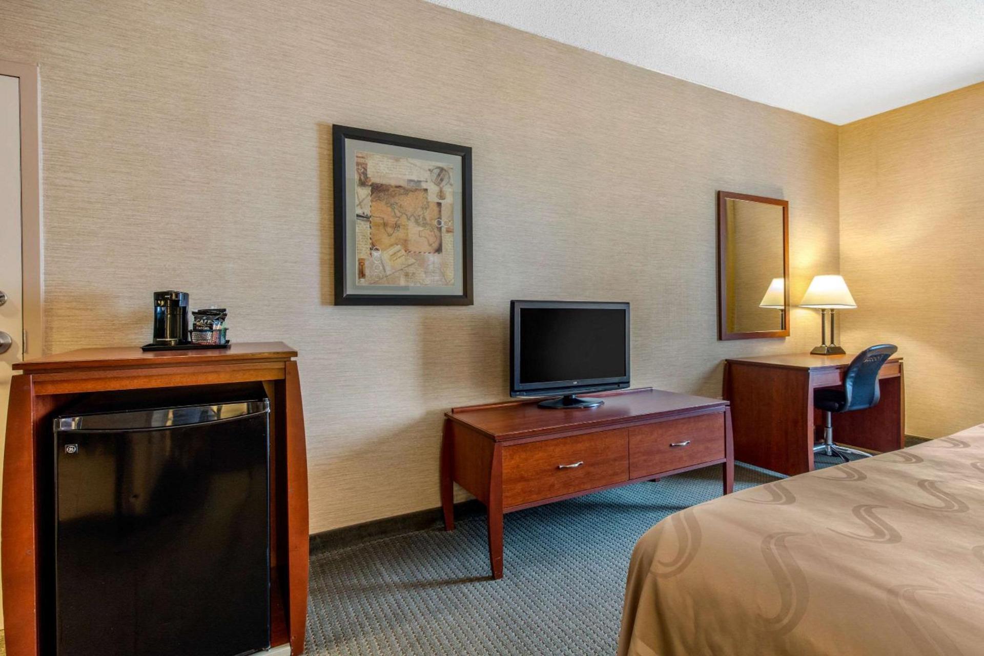 Quality Inn & Suites Benton - Draffenville photo 8
