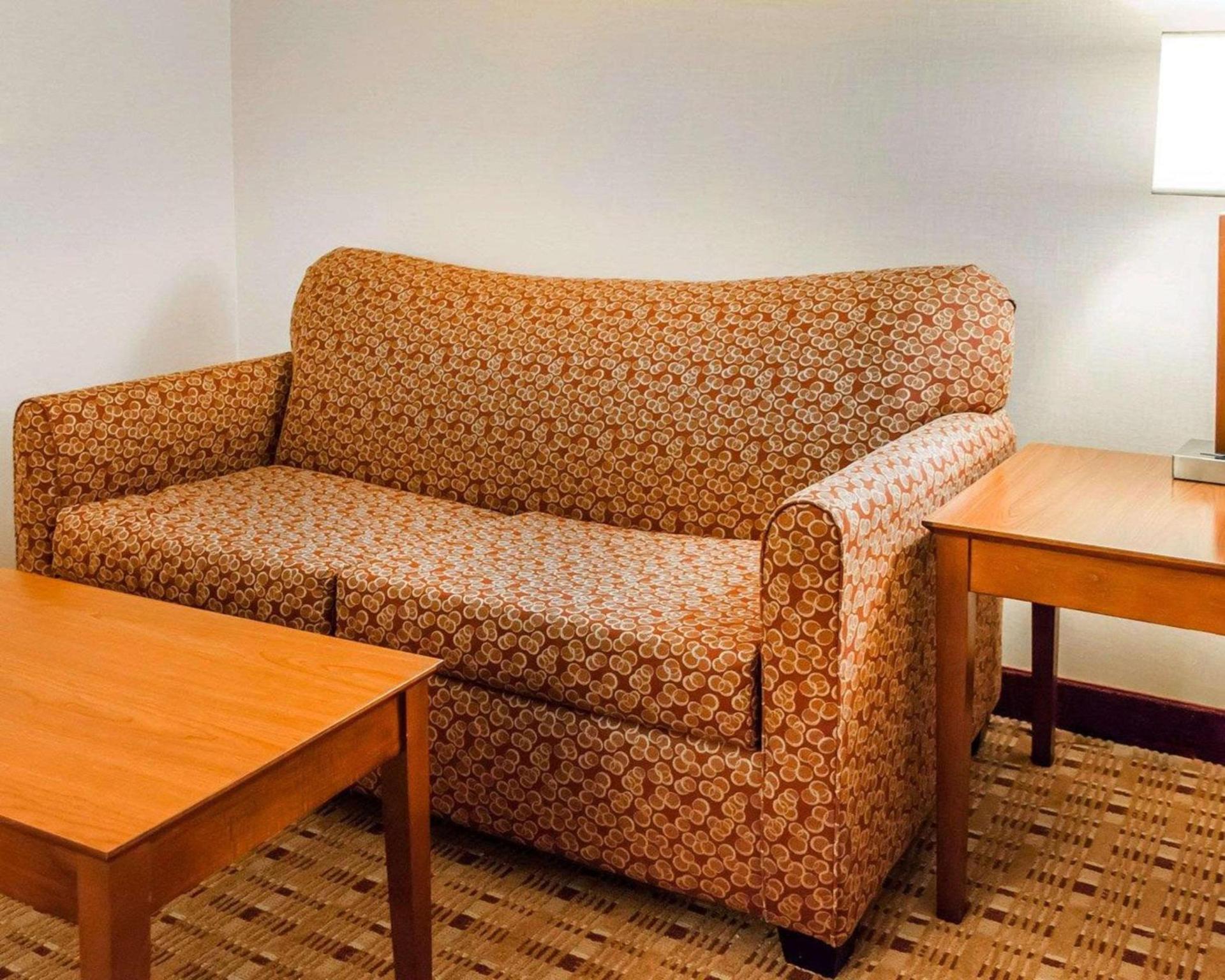Comfort Inn & Suites Franklin East photo 23