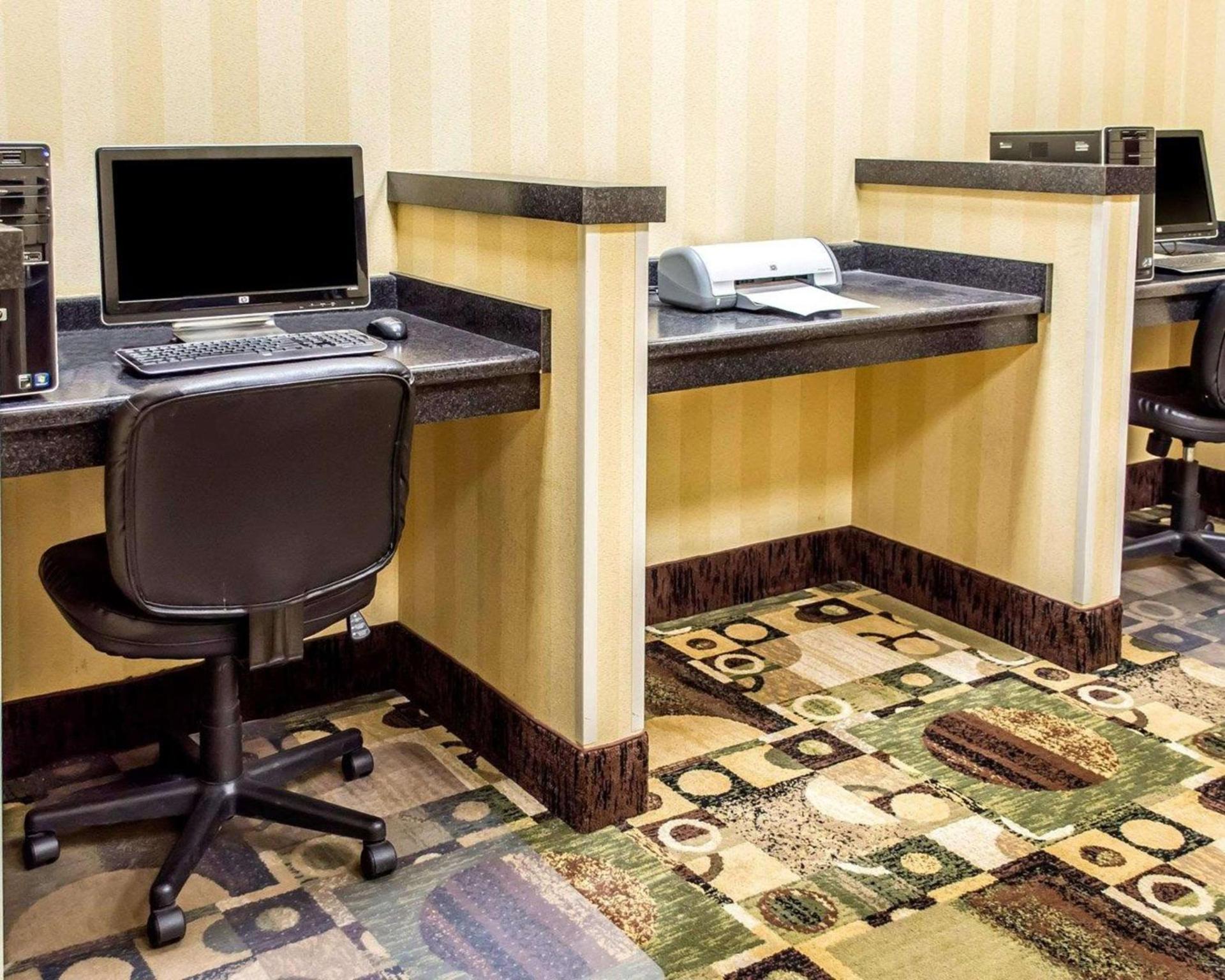 Comfort Inn & Suites Franklin East photo 31